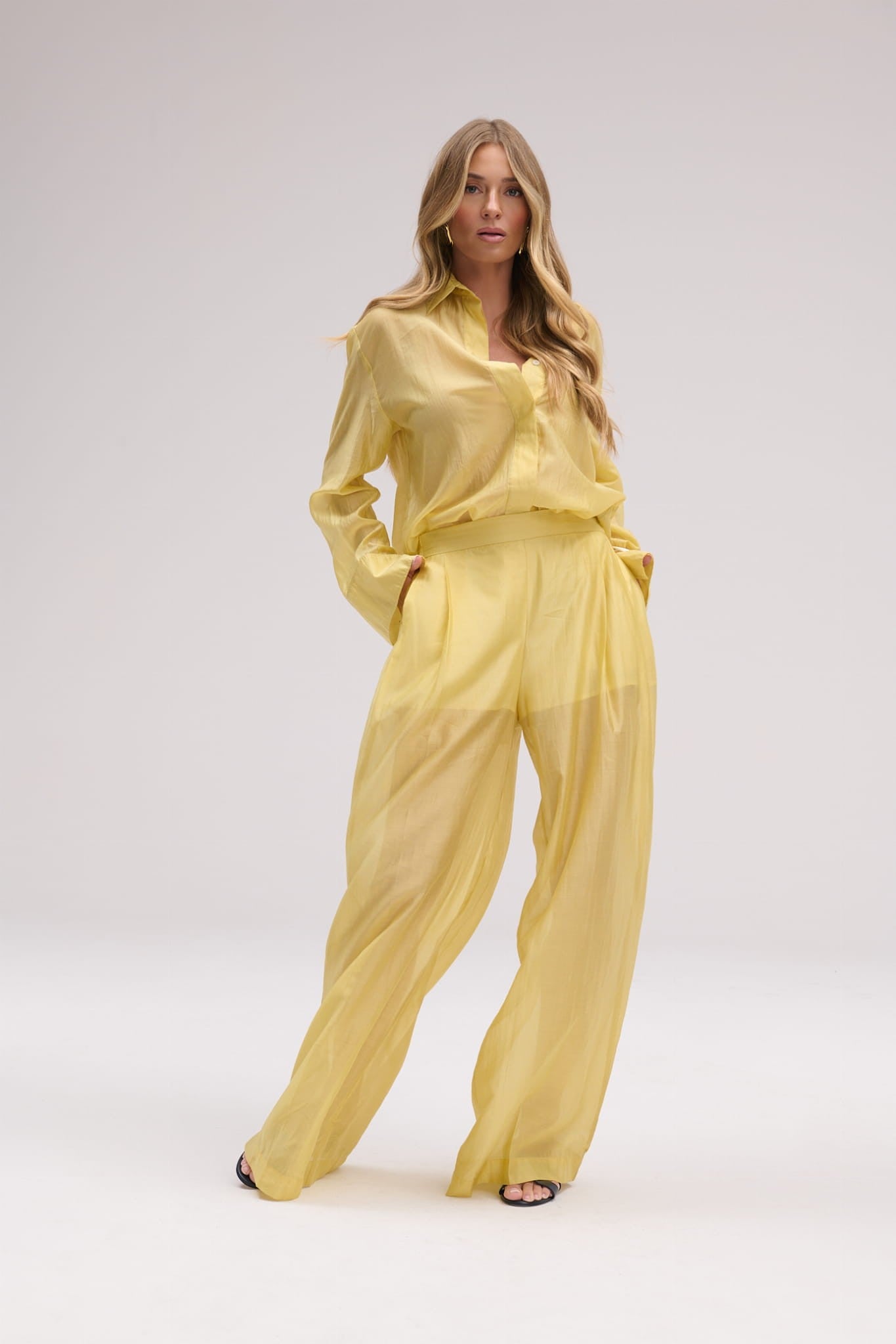 Banana yellow Aire set image 3