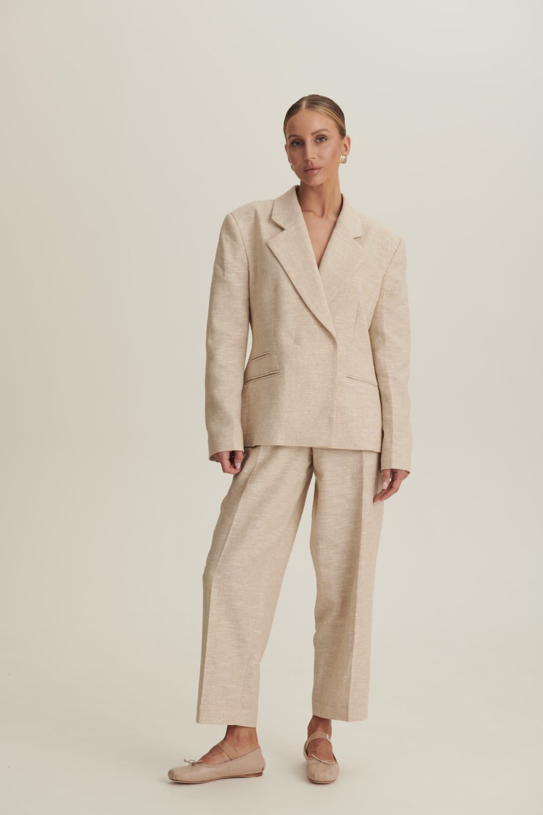 Beige Naturae suit image 1