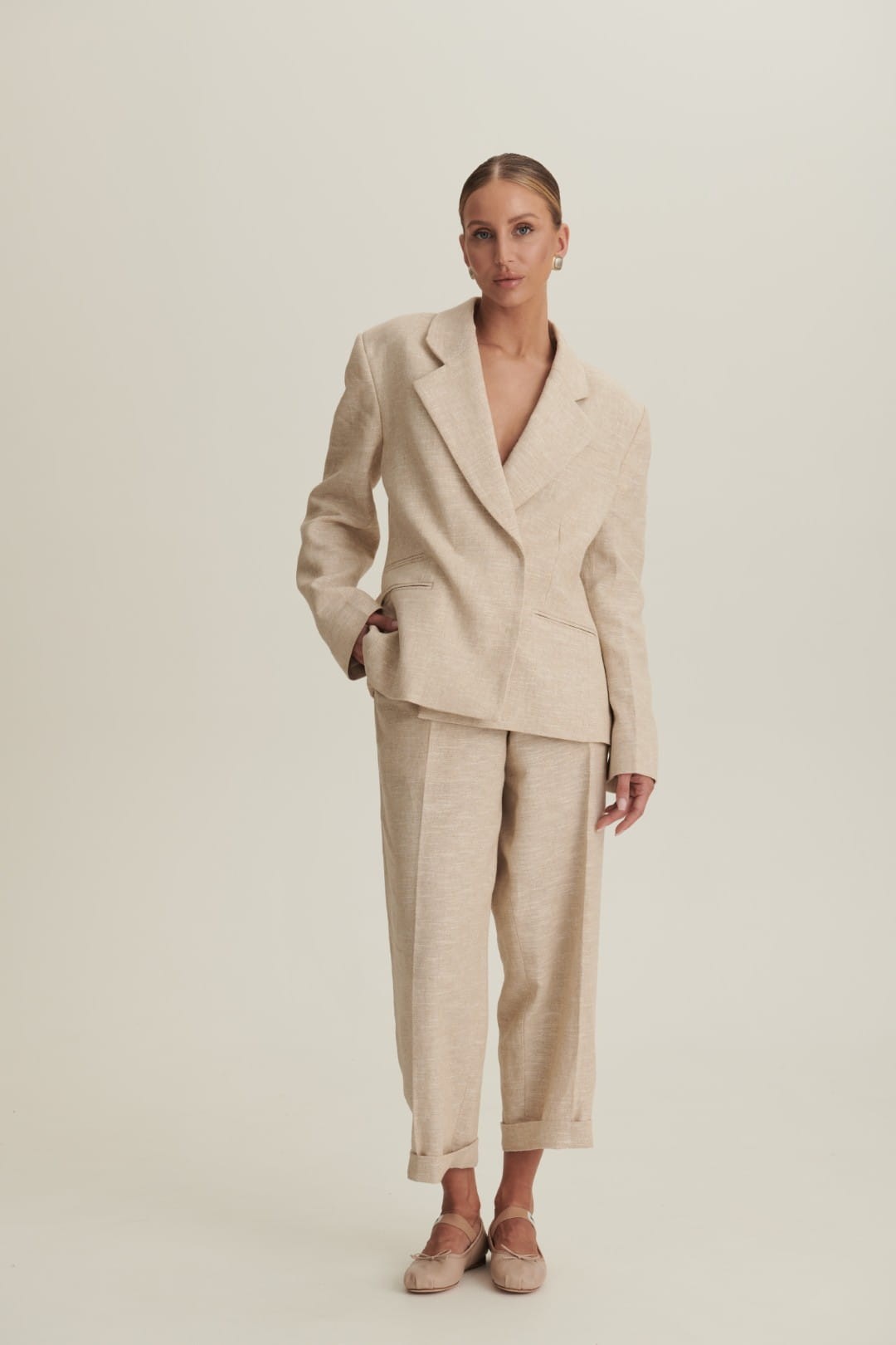 Beige Naturae suit image 2