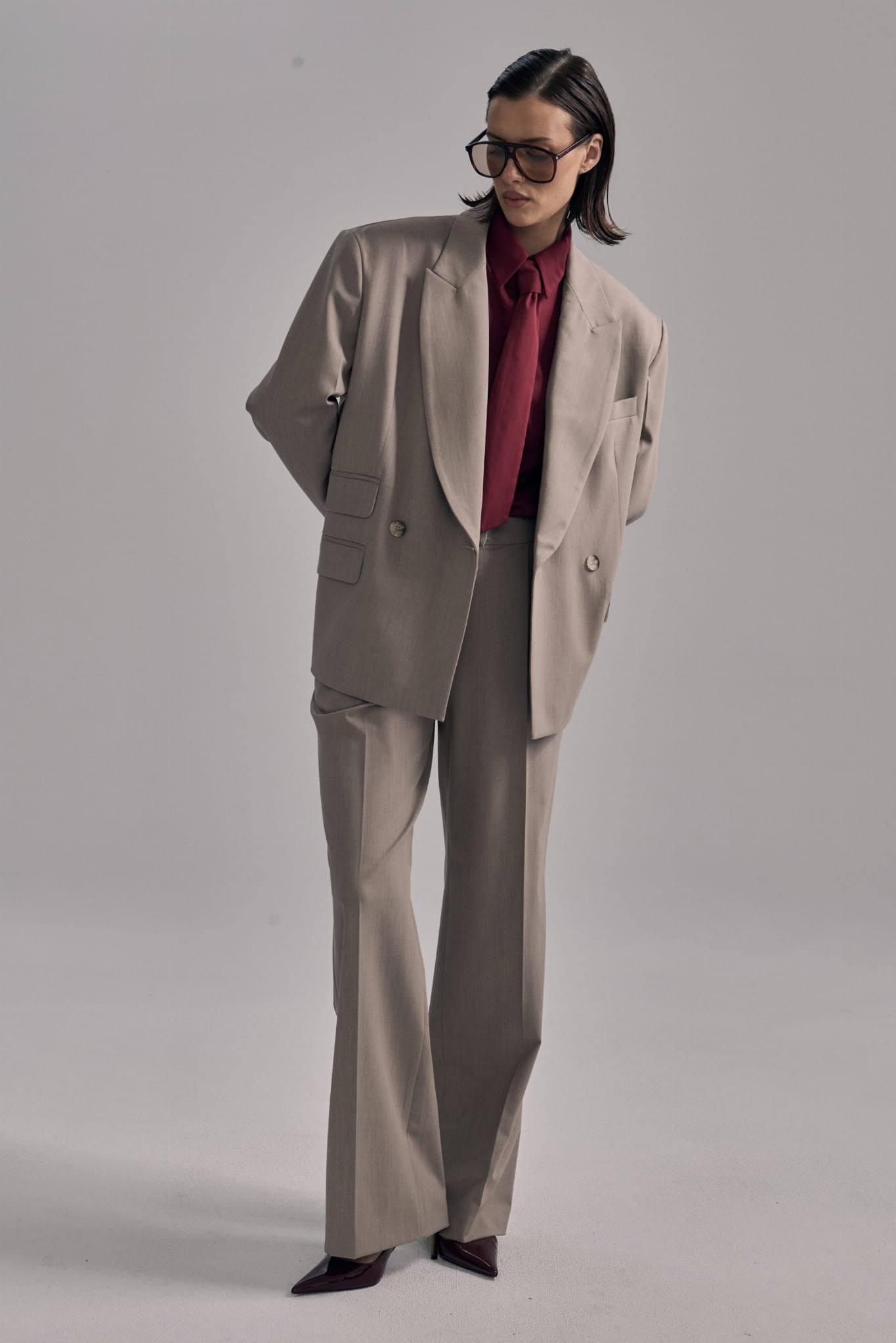 Dark beige Lena pants image 3