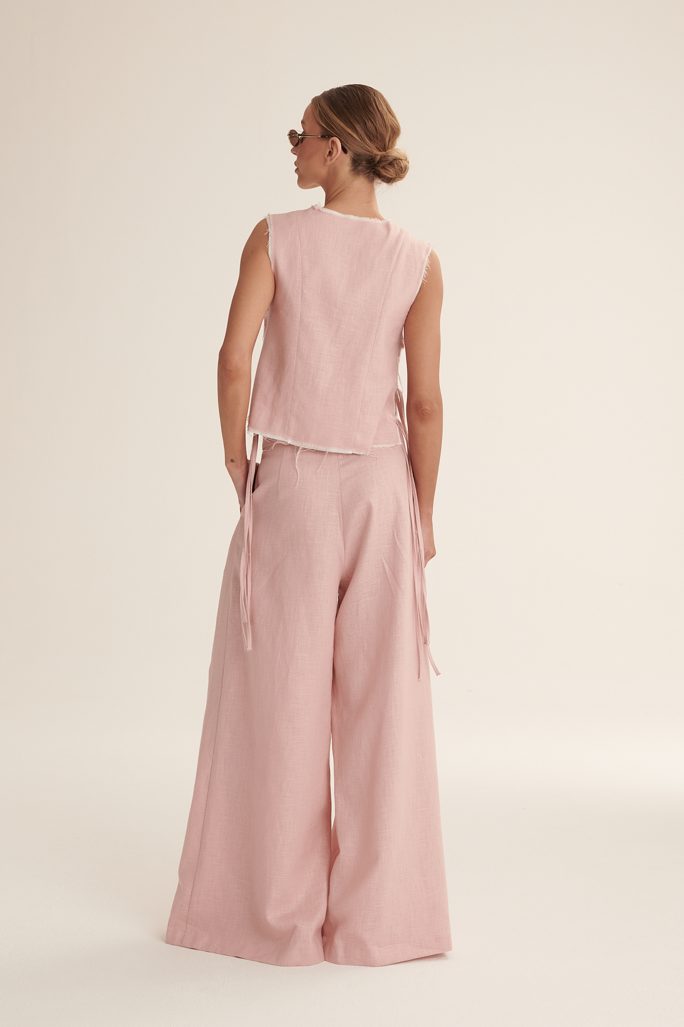 Pink Yara vest image 6