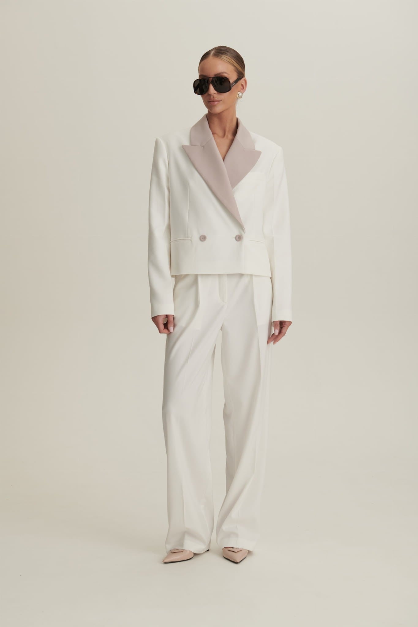 Cream Revers jacket image 3