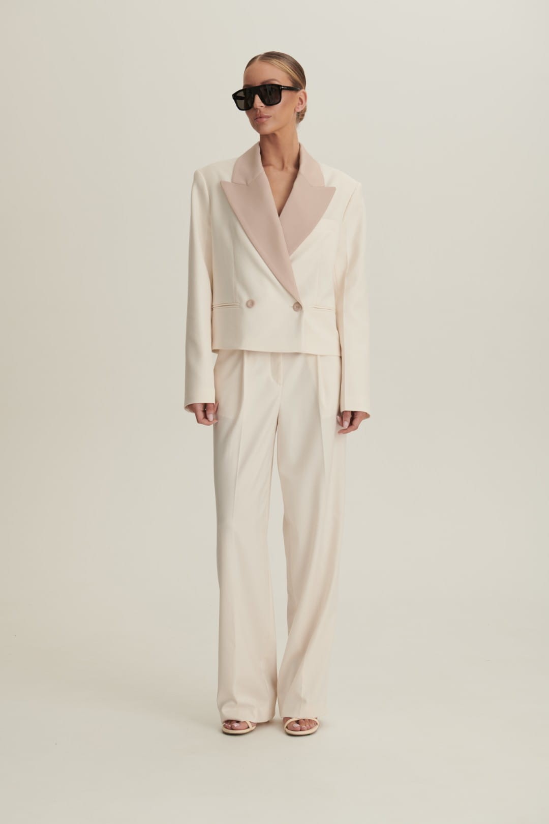 Cream Revers jacket image 4
