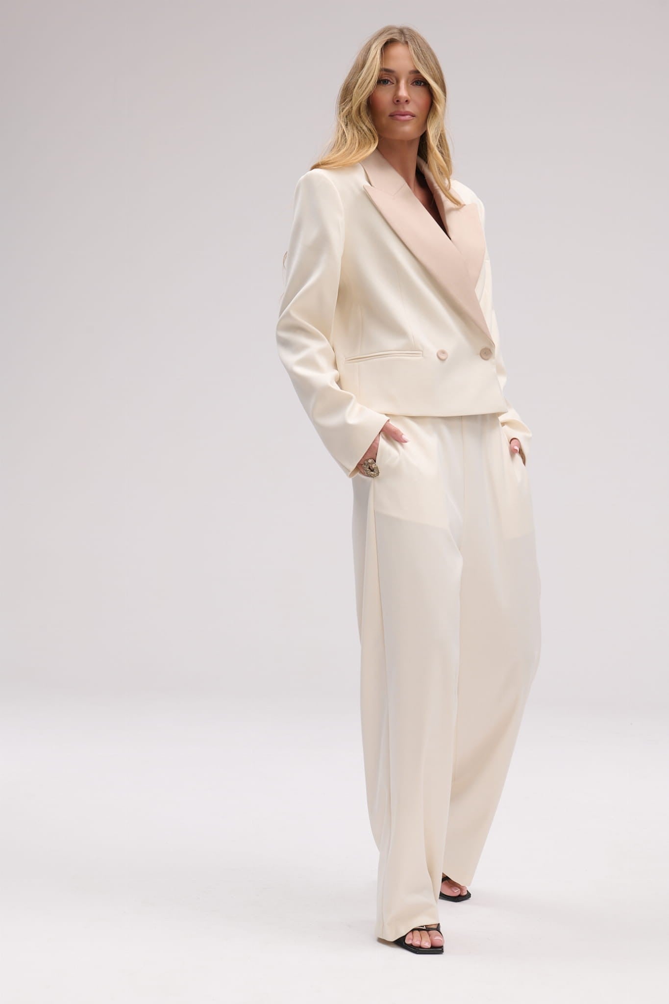 Cream Revers jacket image 12