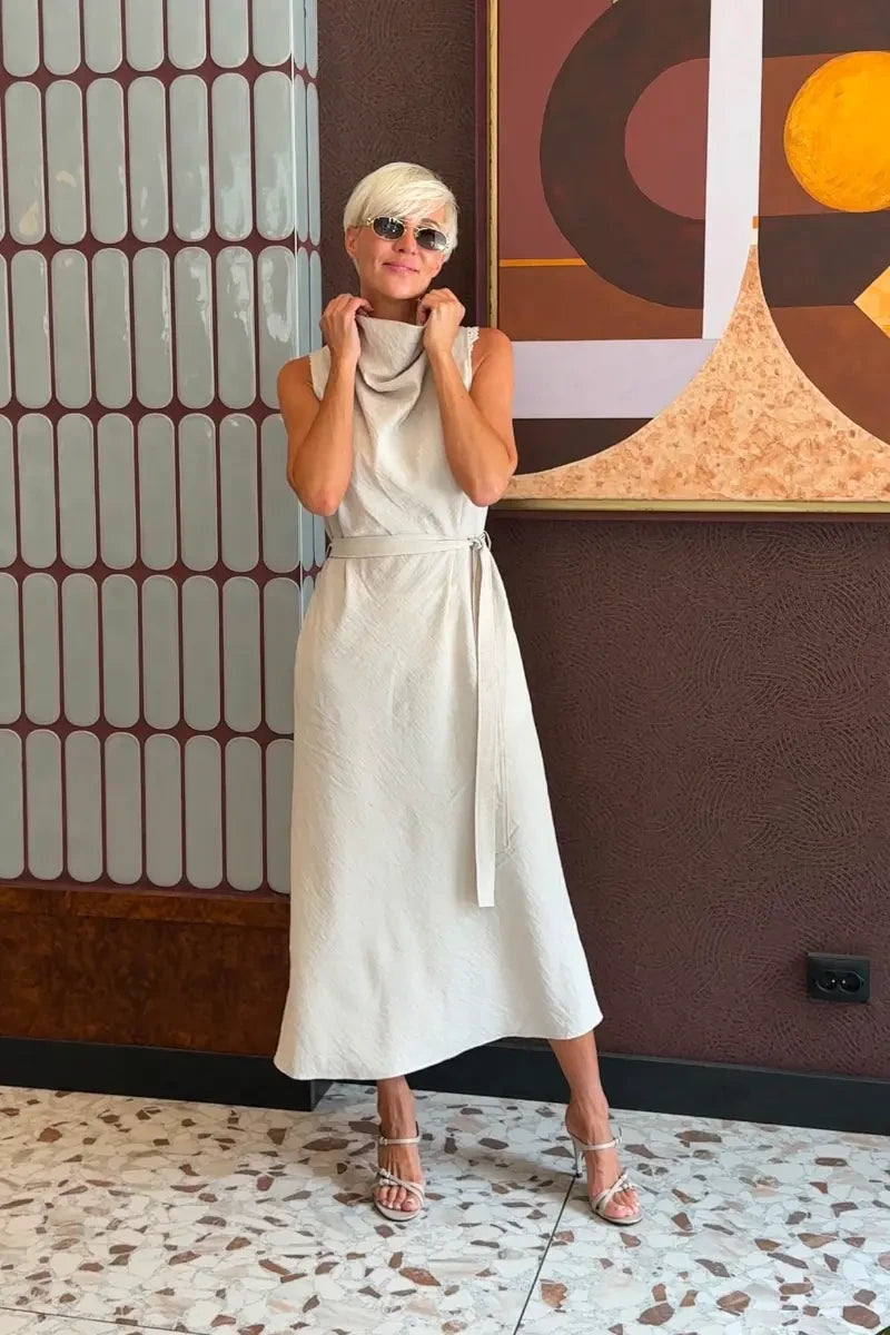 Beige Dress Aria image 3
