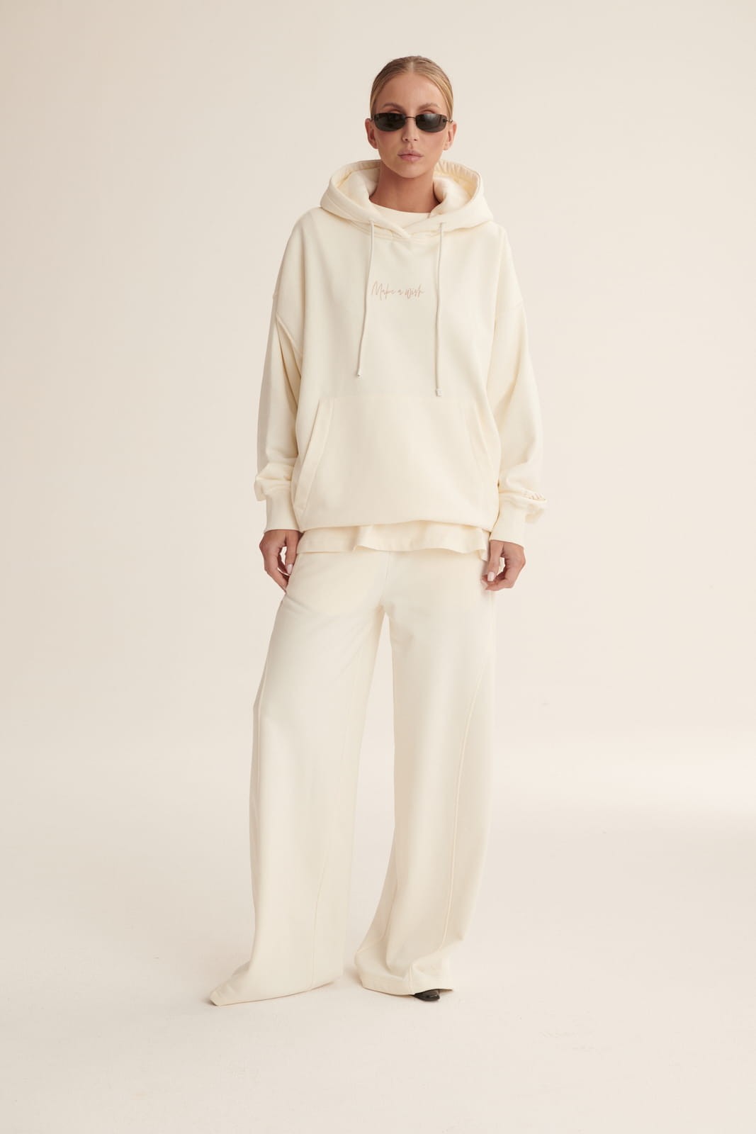 Cream Noe logo sweatshirt image 3