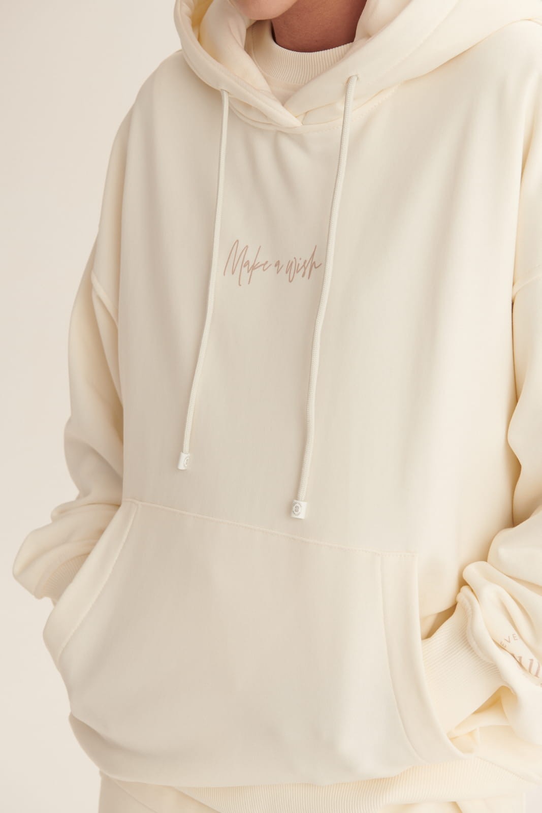 Cream Noe logo sweatshirt image 5