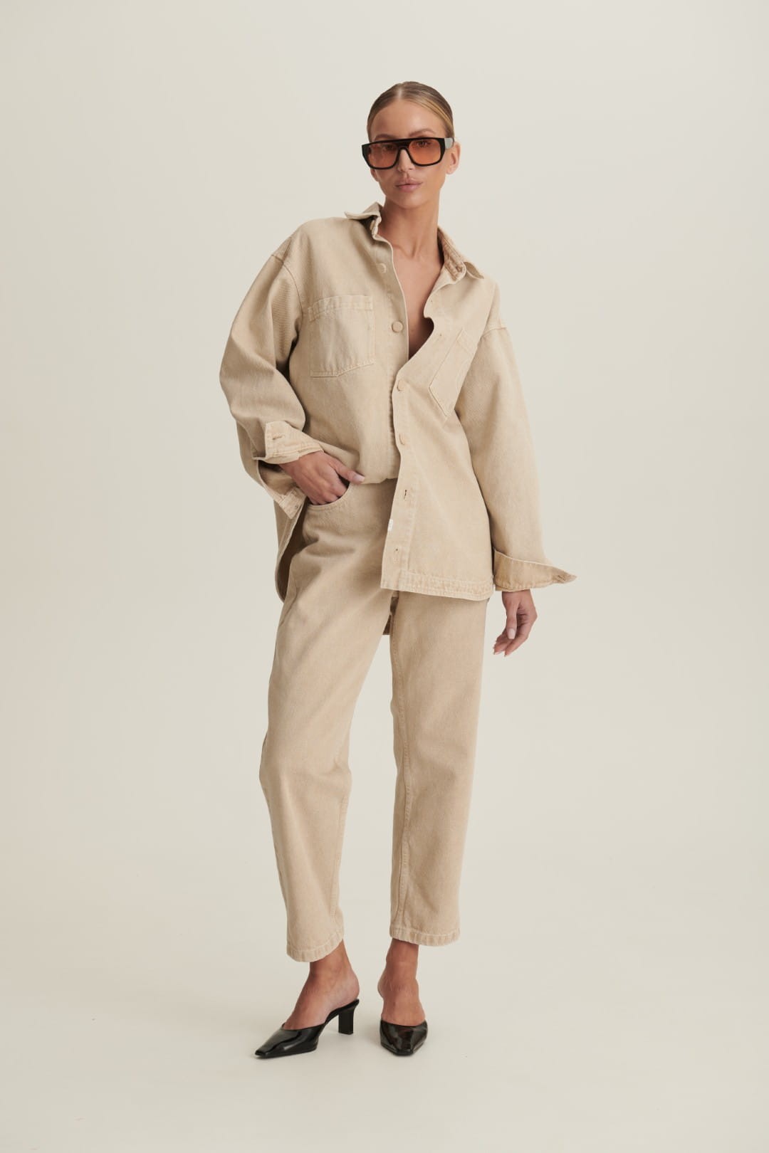 Beige Jeans Mom Fit image 1