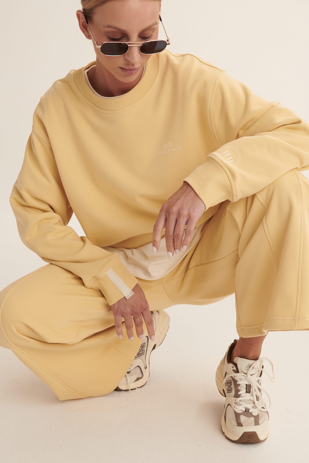 Banana yellow Delicat sweatshirt image 6