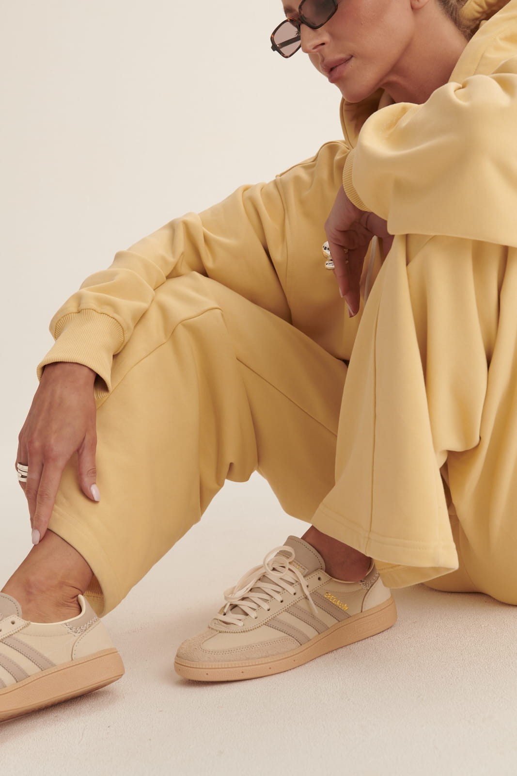 Banana yellow Oca pants image 2
