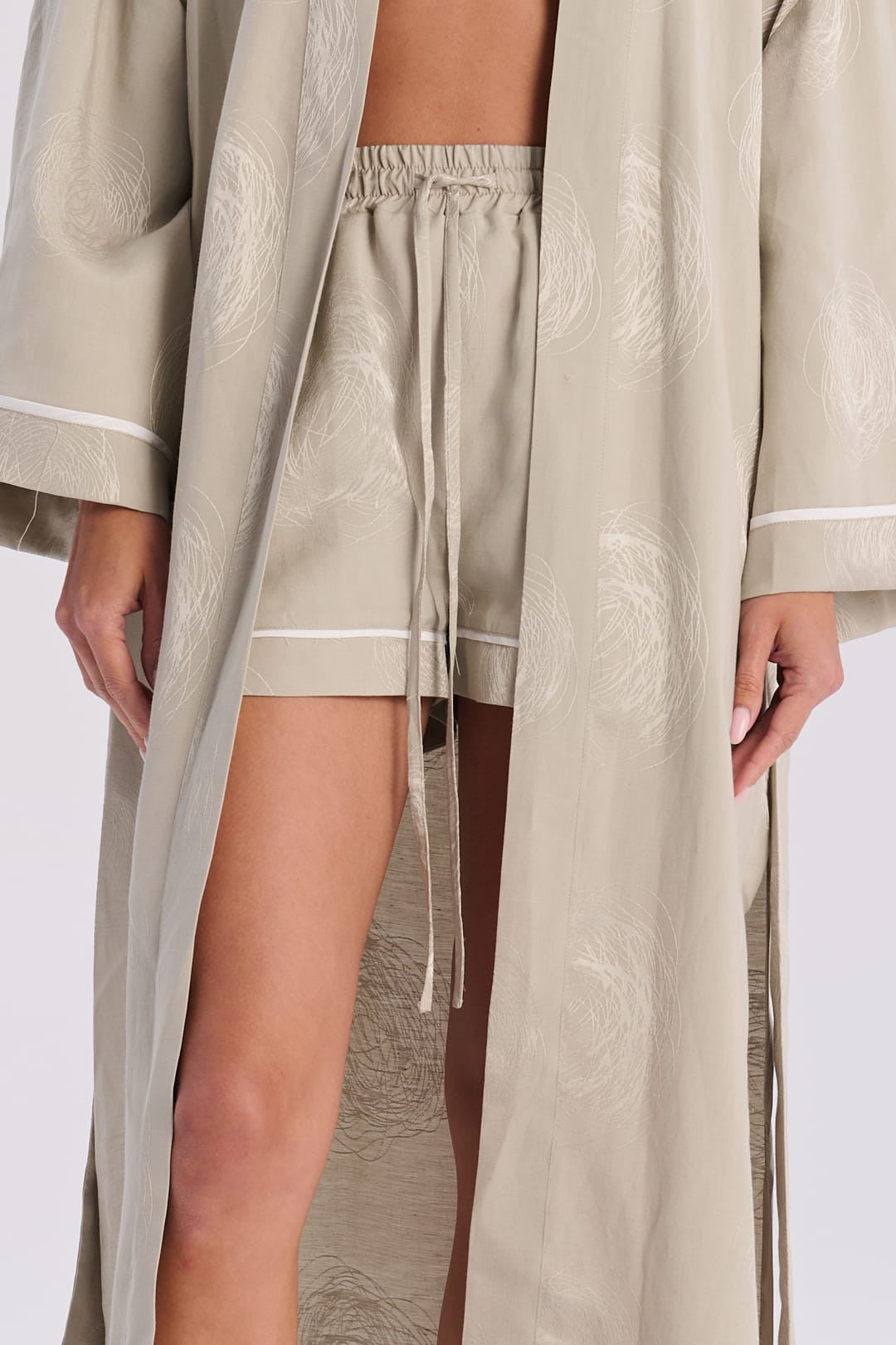 Olive Rose shorts image 2