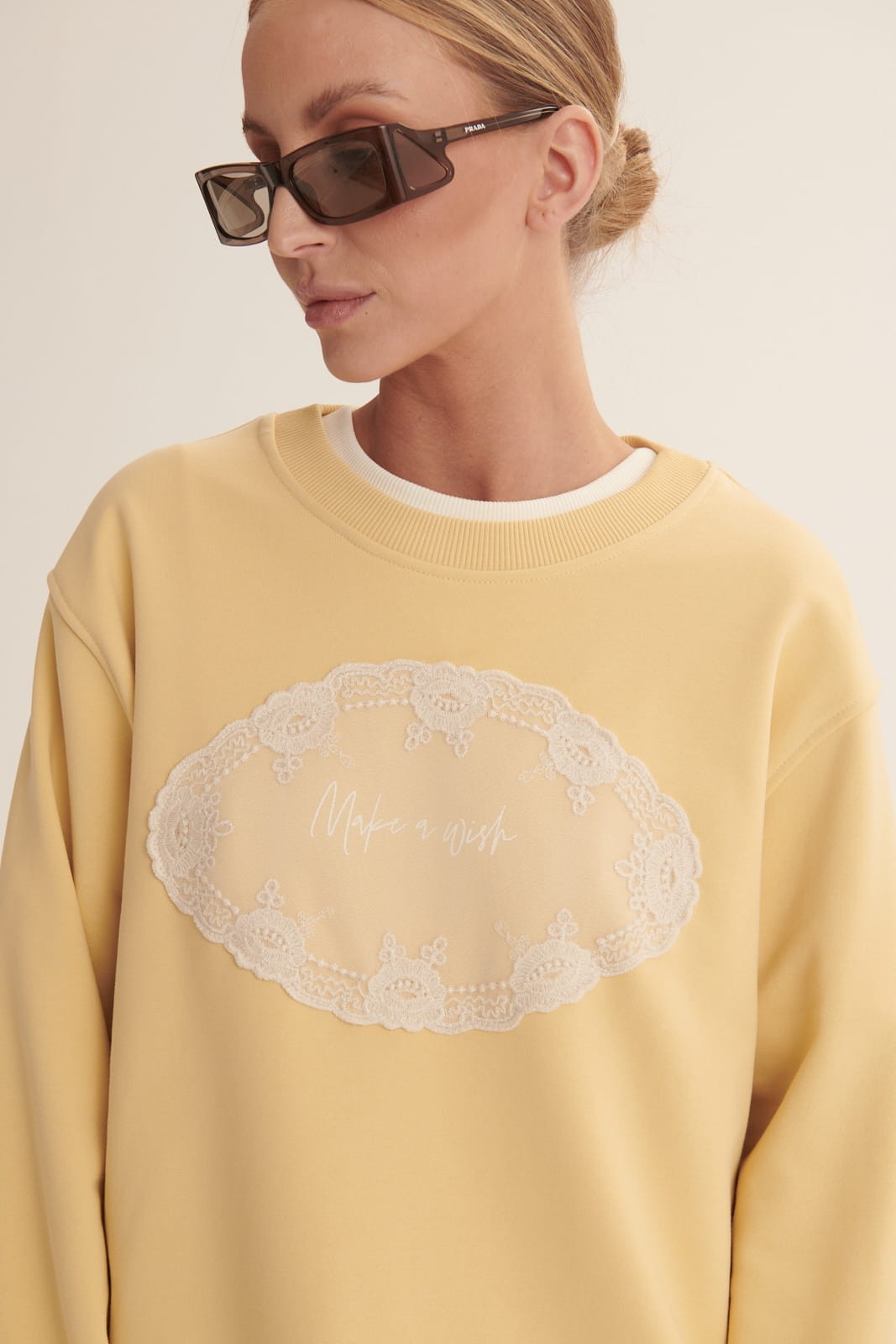 Banana yellow Lace sweatshirt image 7