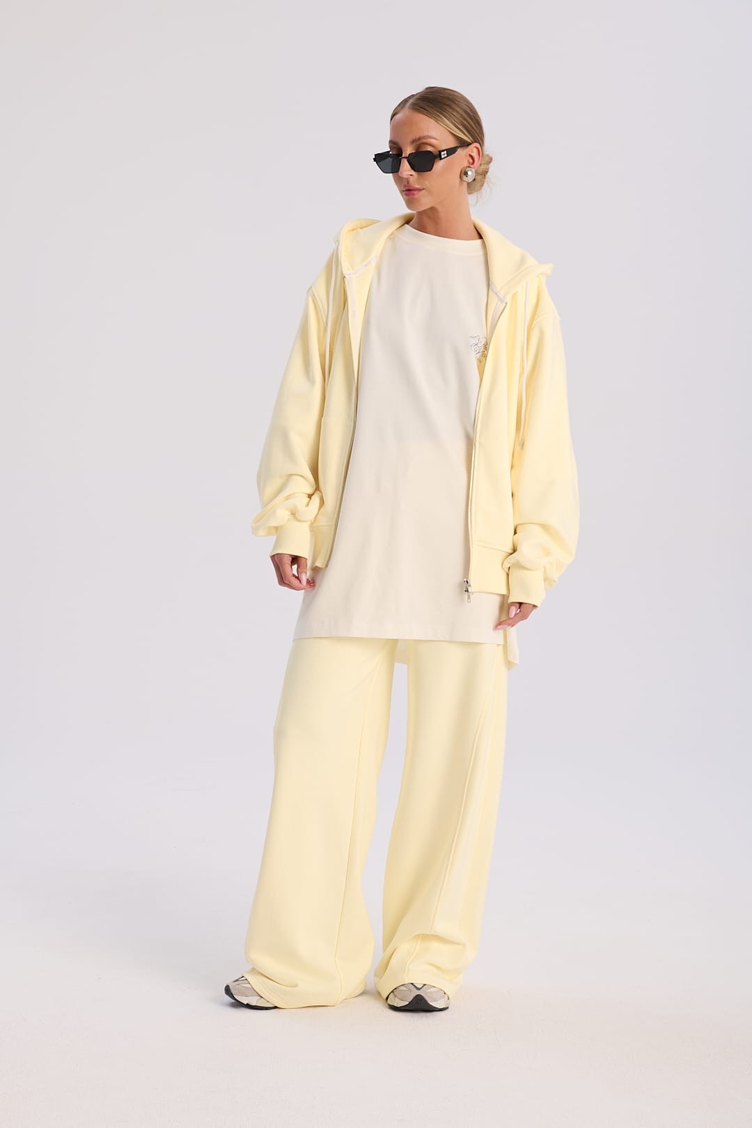 Pastel yellow Lea sweatshirt image 1