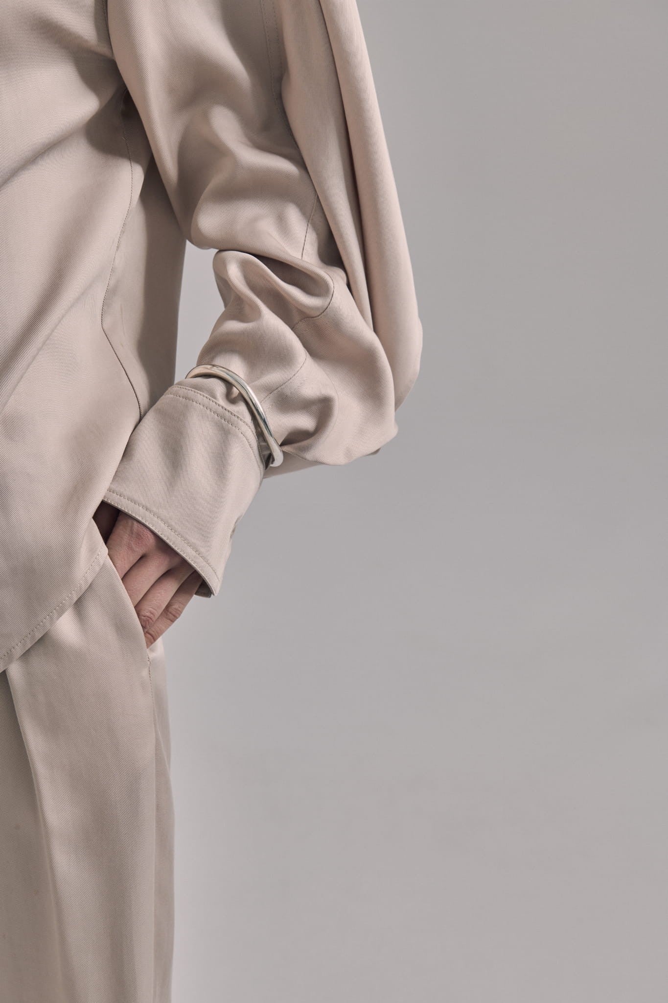 Beige Naomi set image 4