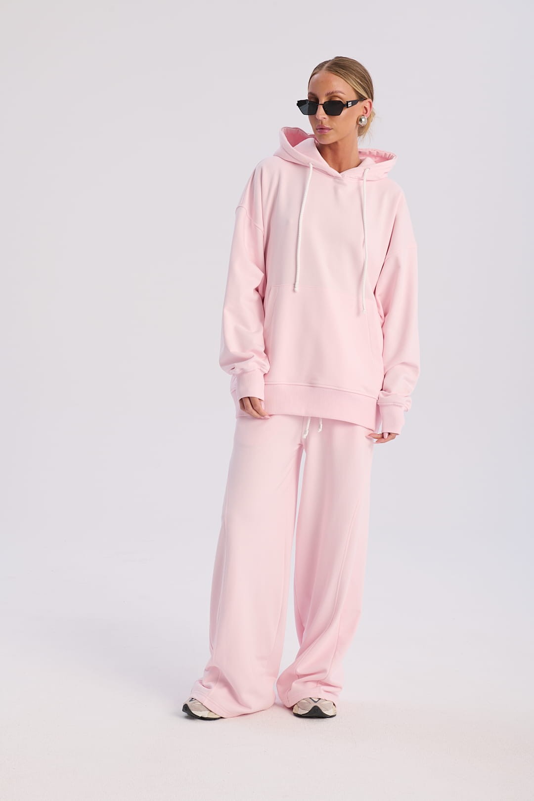 Soft pink Noe sweatshirt Minimal image 2