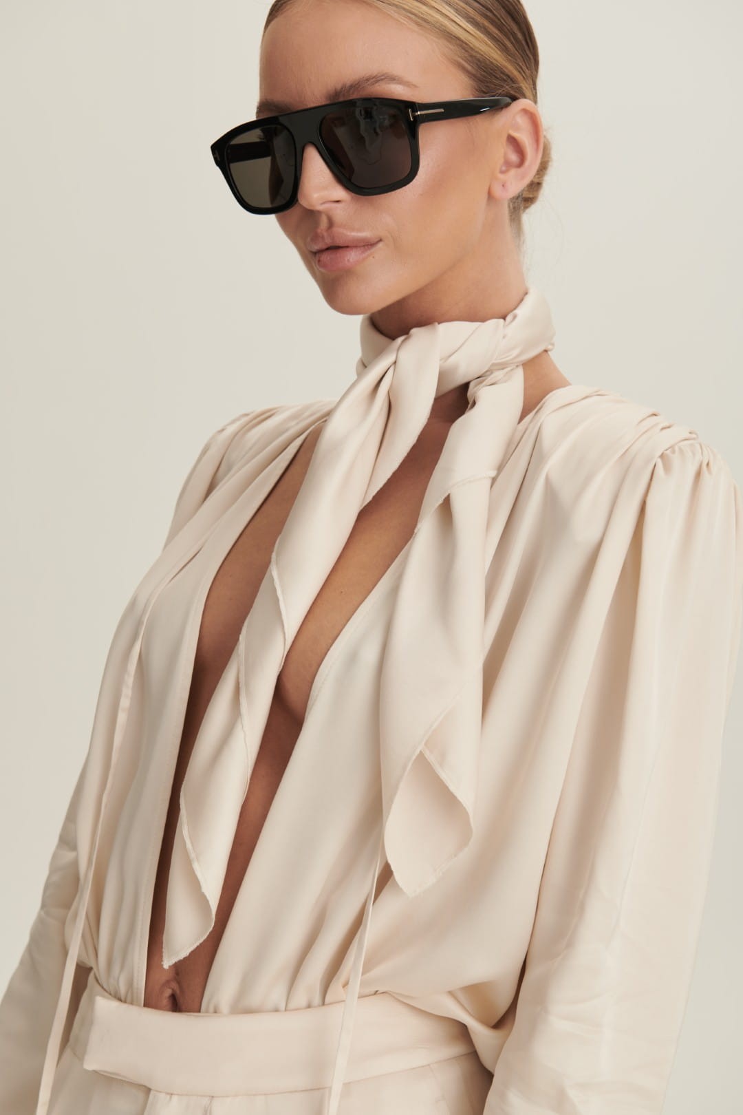 Cream Chloe scarf image 1