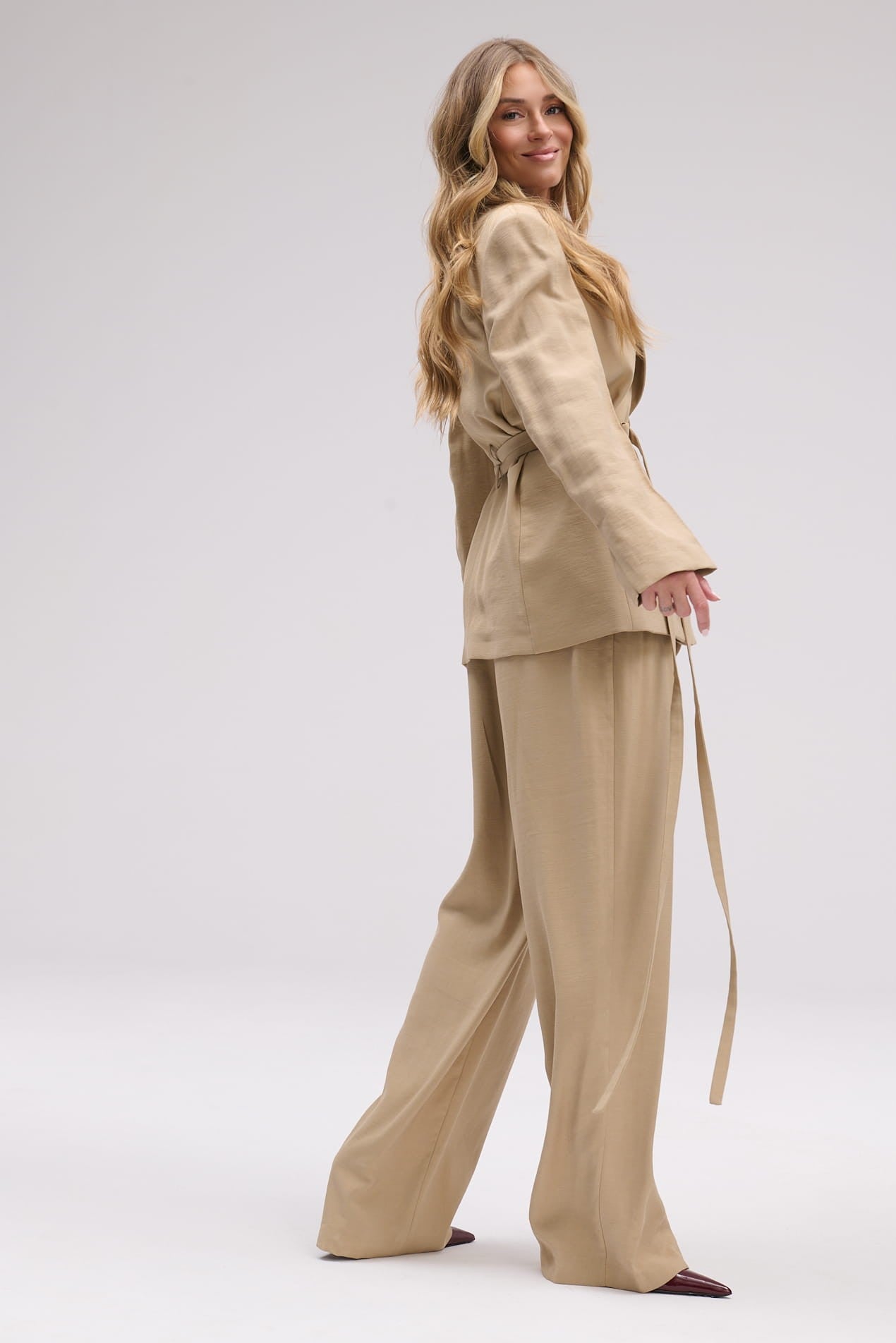 Camel Florence pants image 7