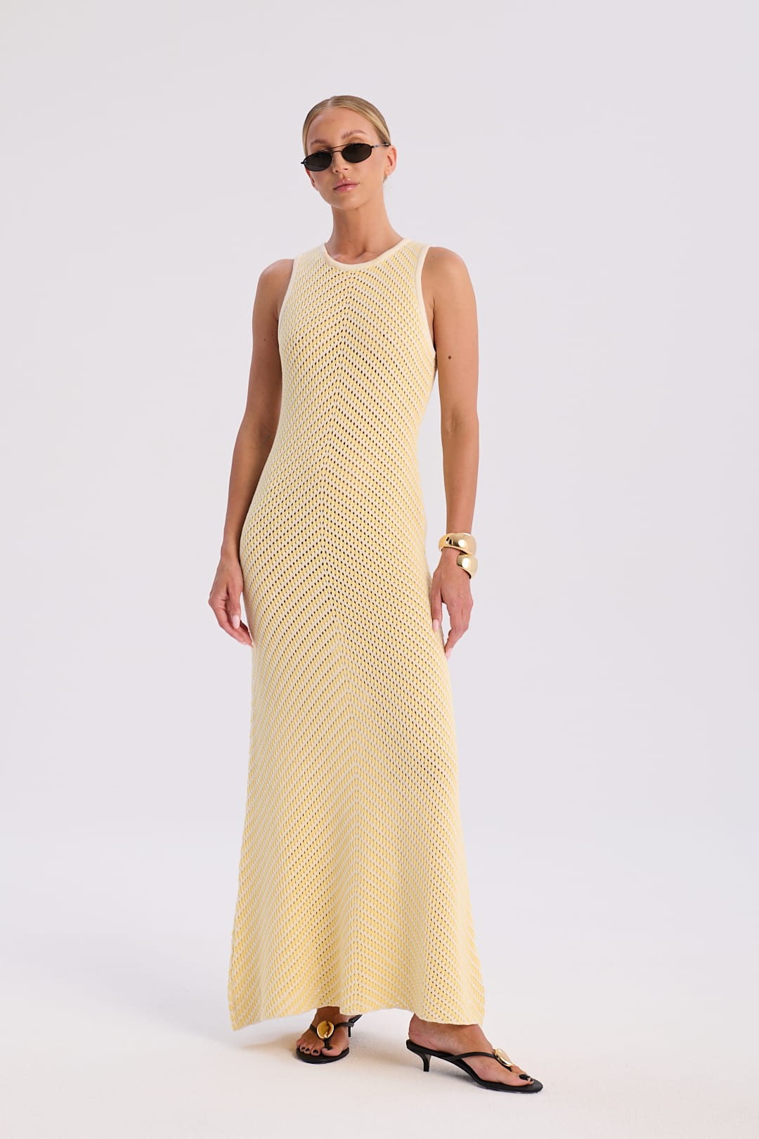 Yellow Dress Jolie image 3