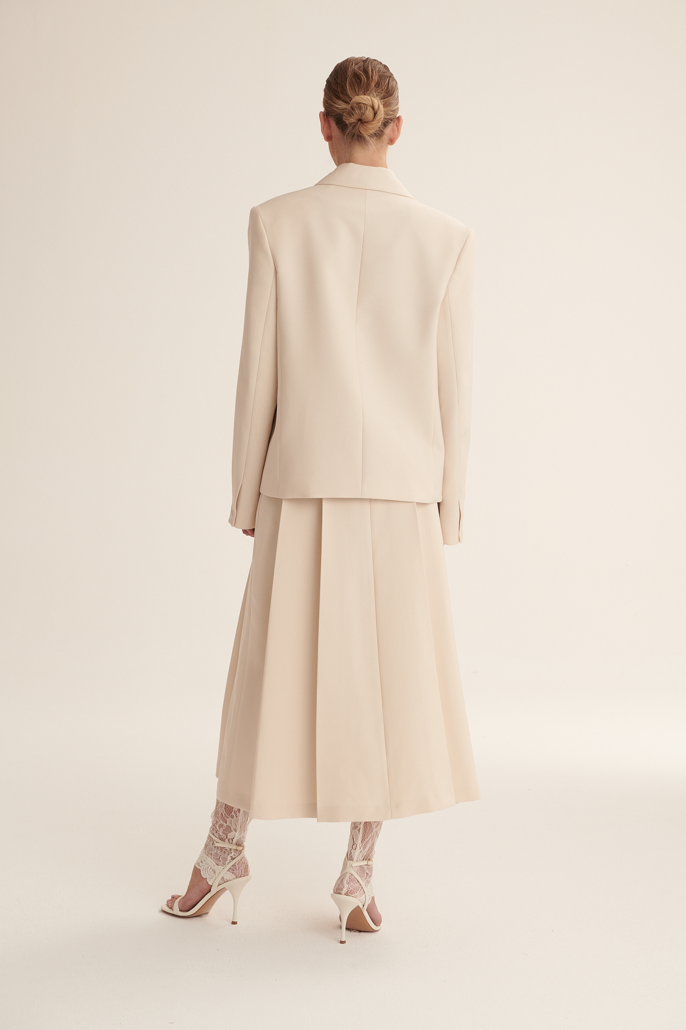 Beige Fiance jacket image 4