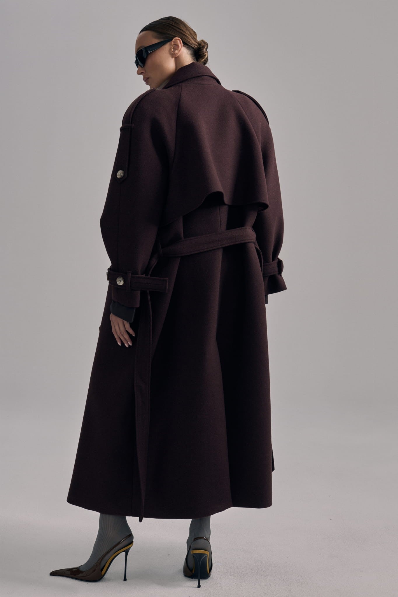 Brown Over tied coat image 3