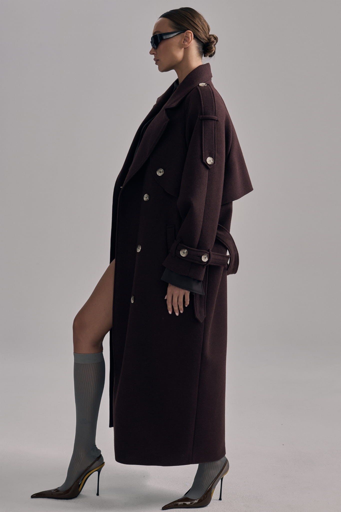 Brown Over tied coat image 4