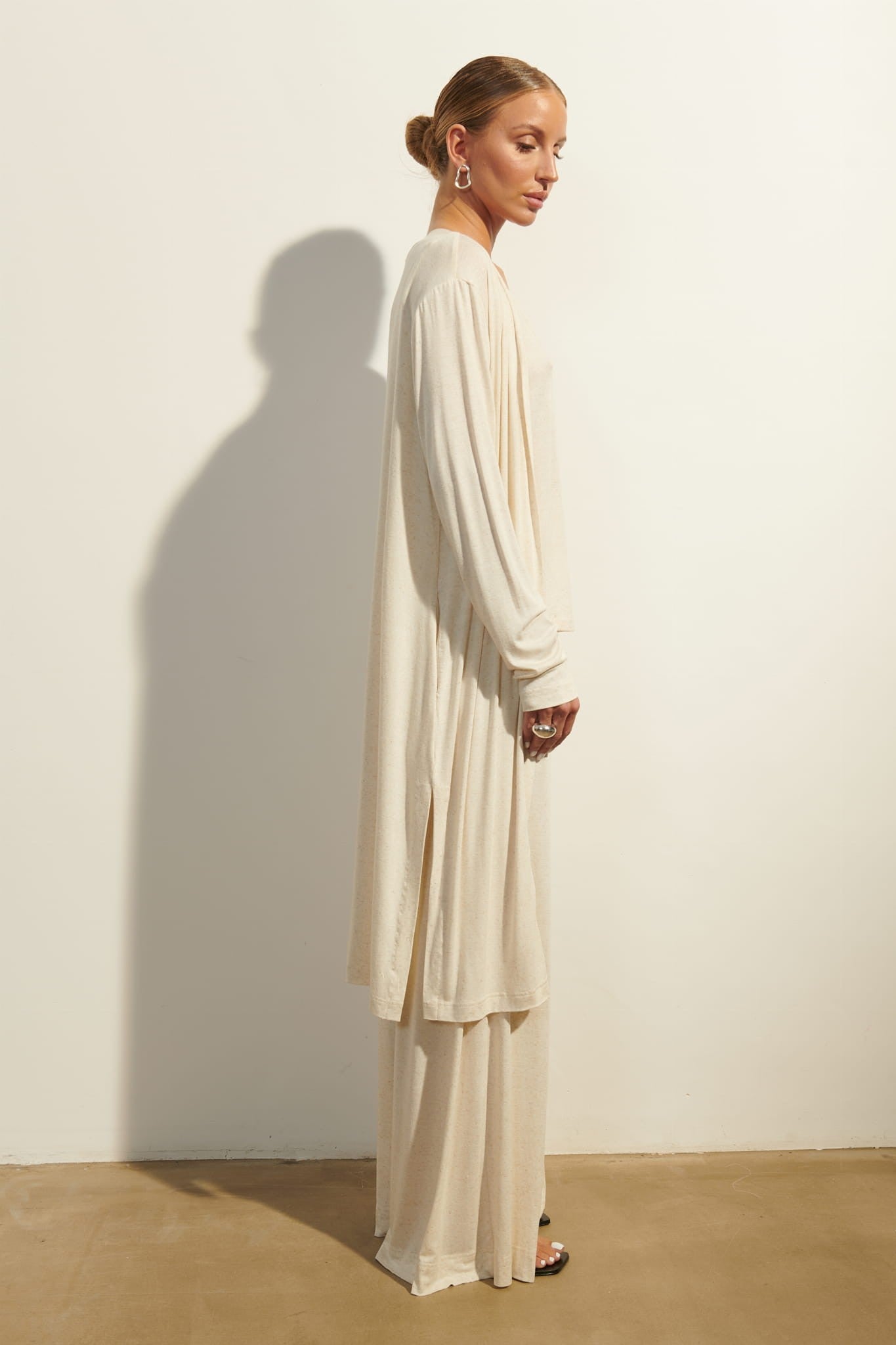 Cream Nefri set image 3