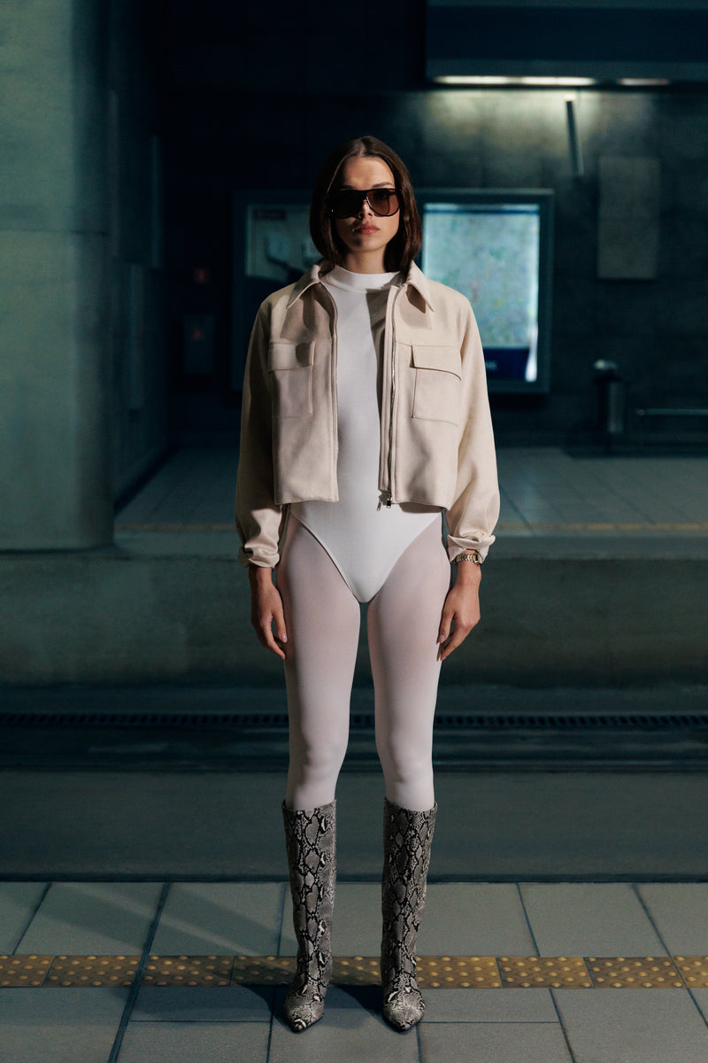 Kurtka z bawełnianej skóry zamszowej w kolorze jasnego beżu