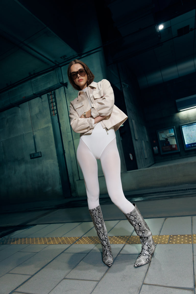 Kurtka z bawełnianej skóry zamszowej w kolorze jasnego beżu