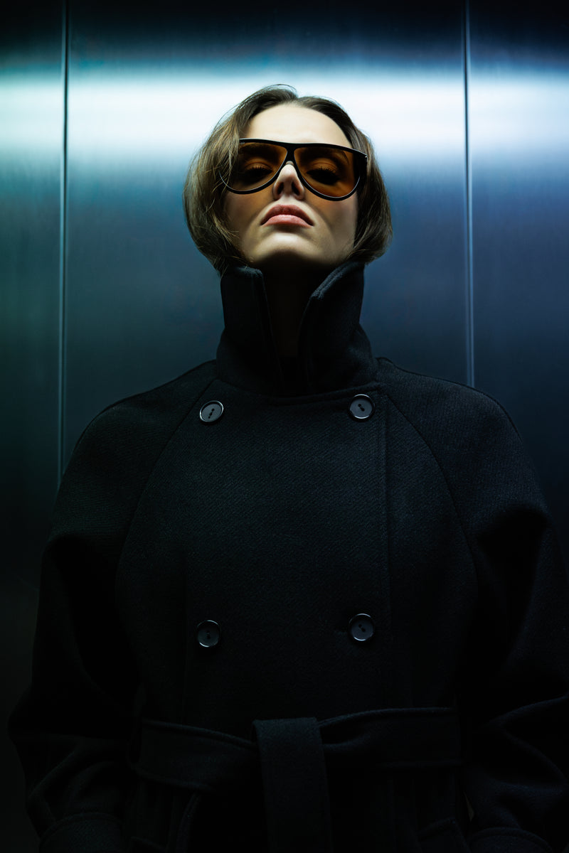 Płaszcz czarny wełniany maxi z wiązaniem