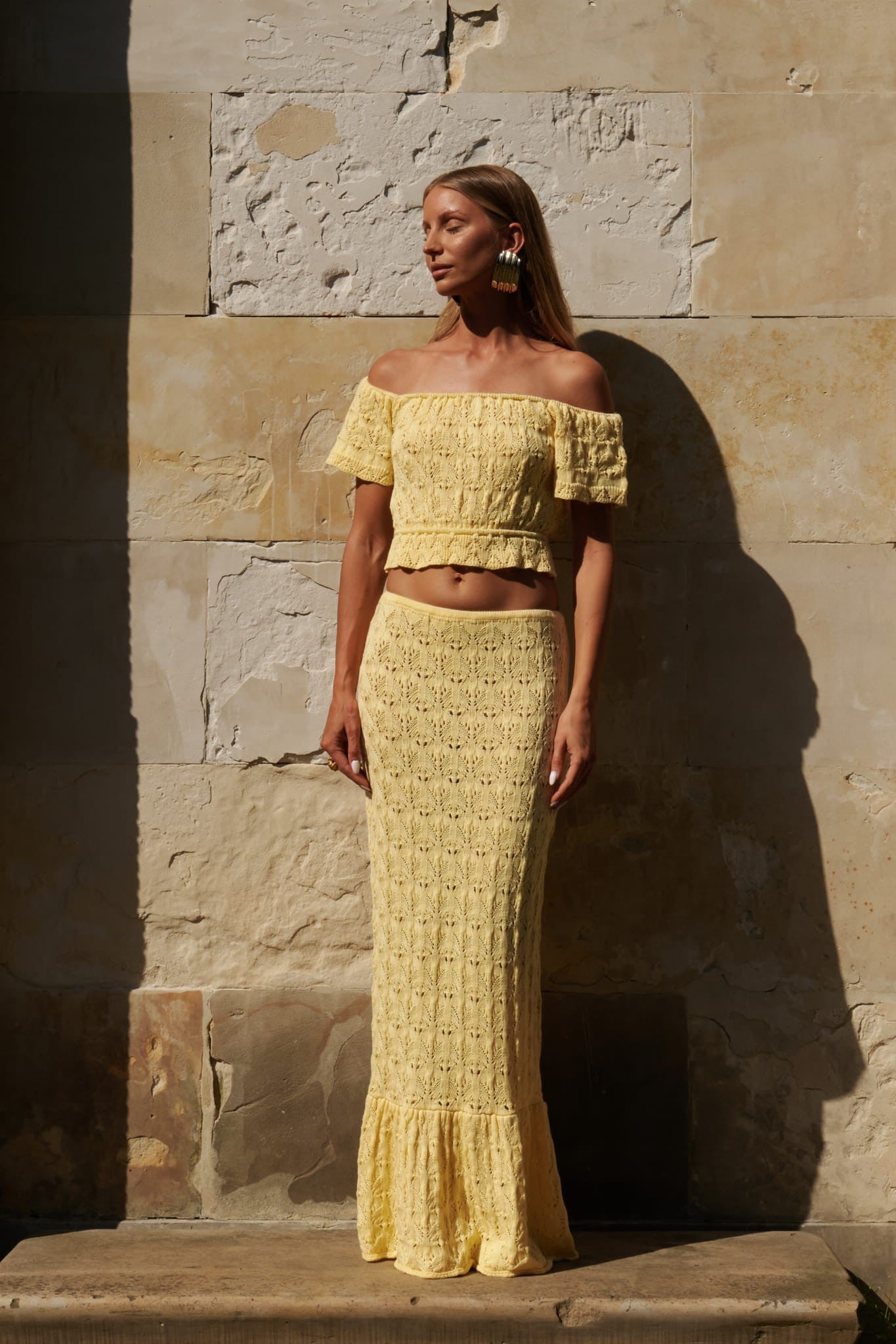 Yellow Top Bueno image 1
