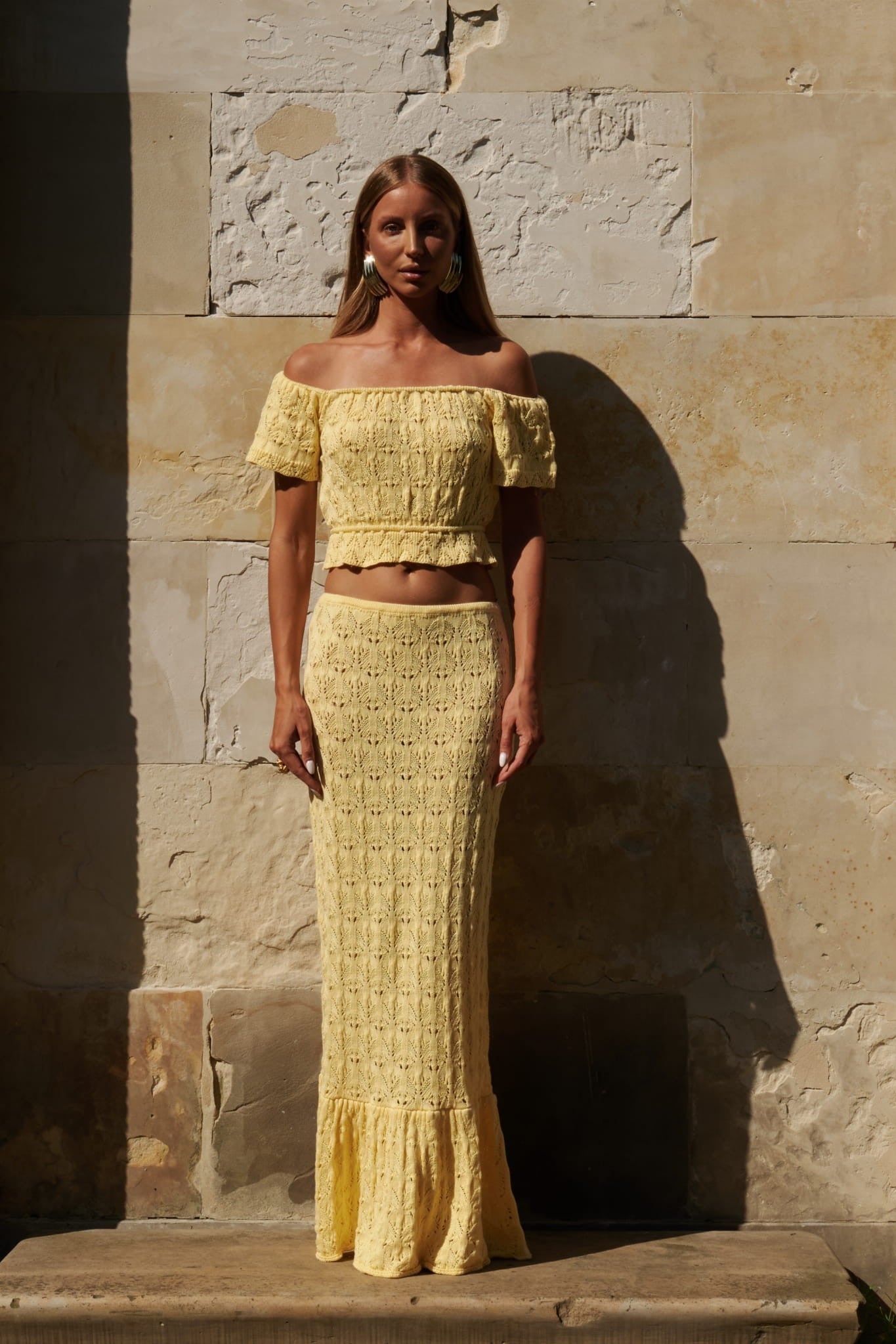 Yellow Top Bueno image 2
