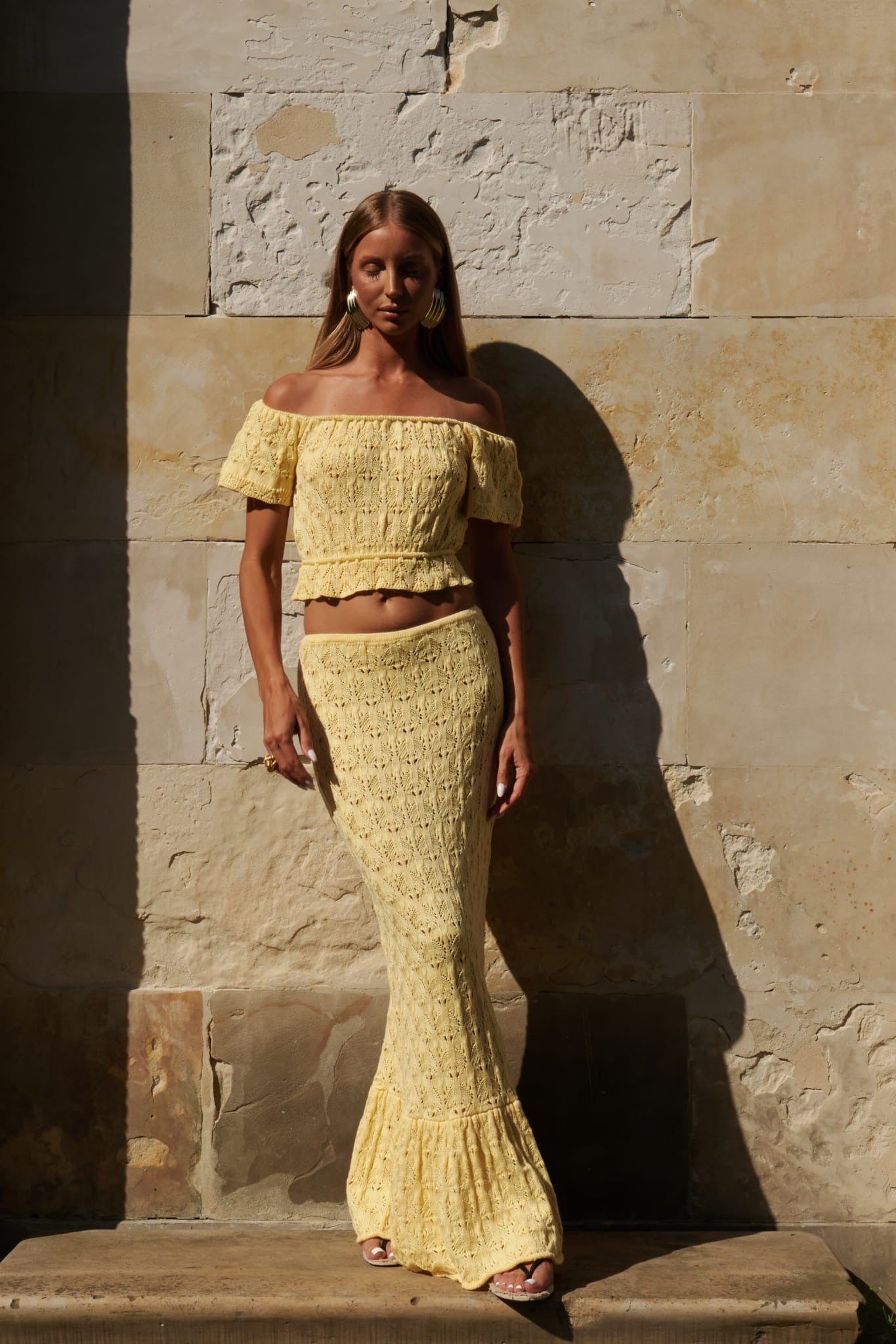 Yellow Top Bueno image 3