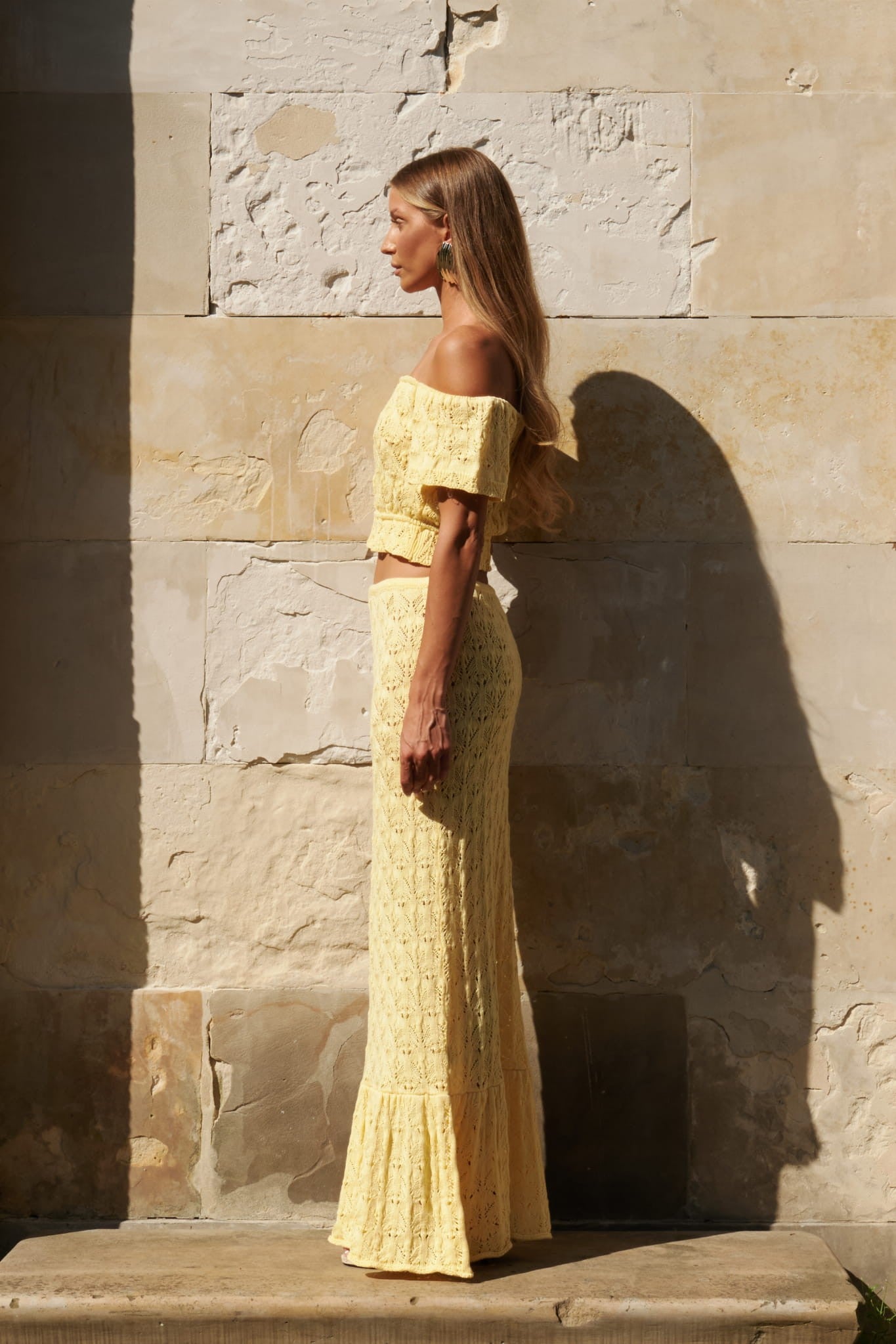 Yellow Top Bueno image 4