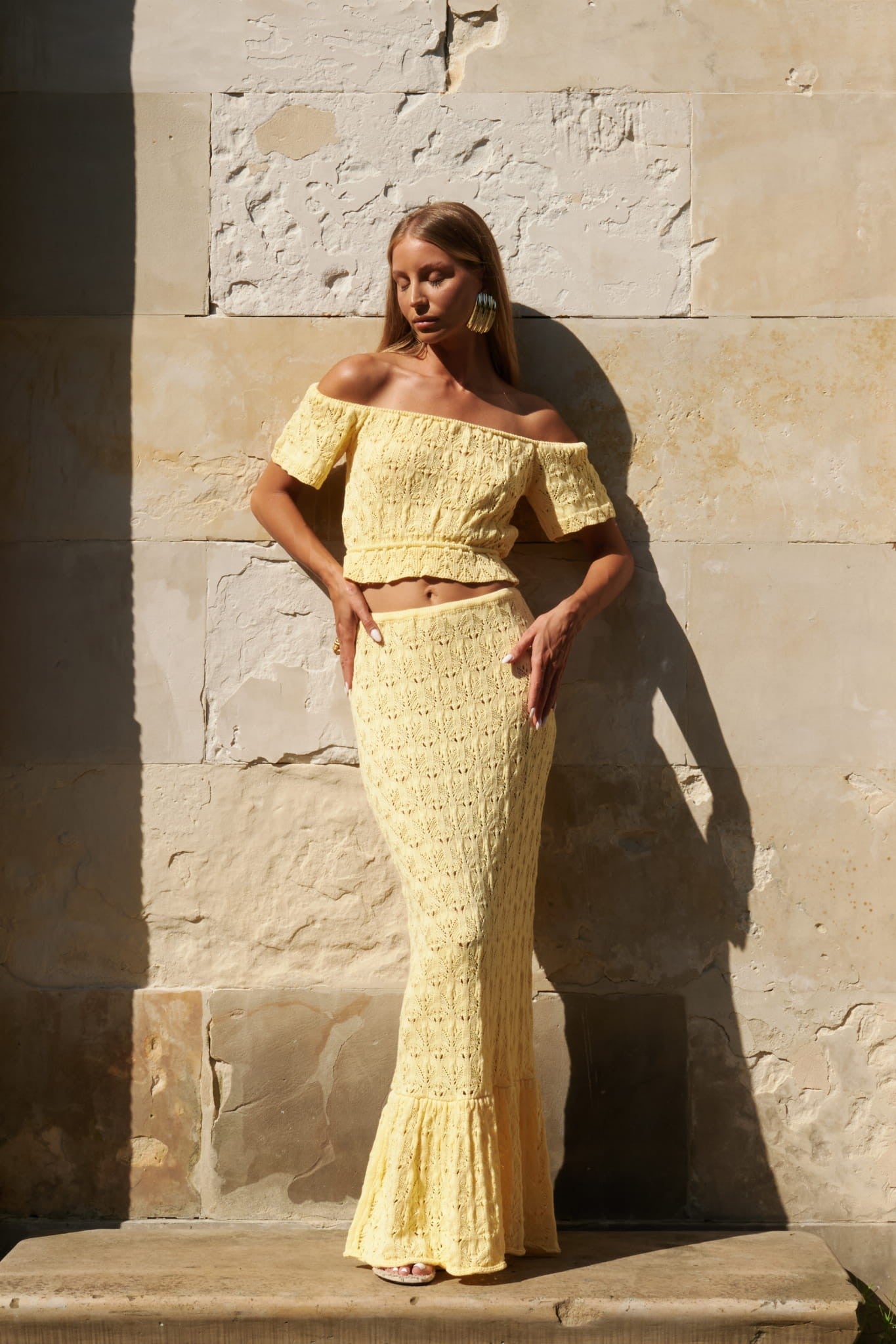 Yellow Top Bueno image 6