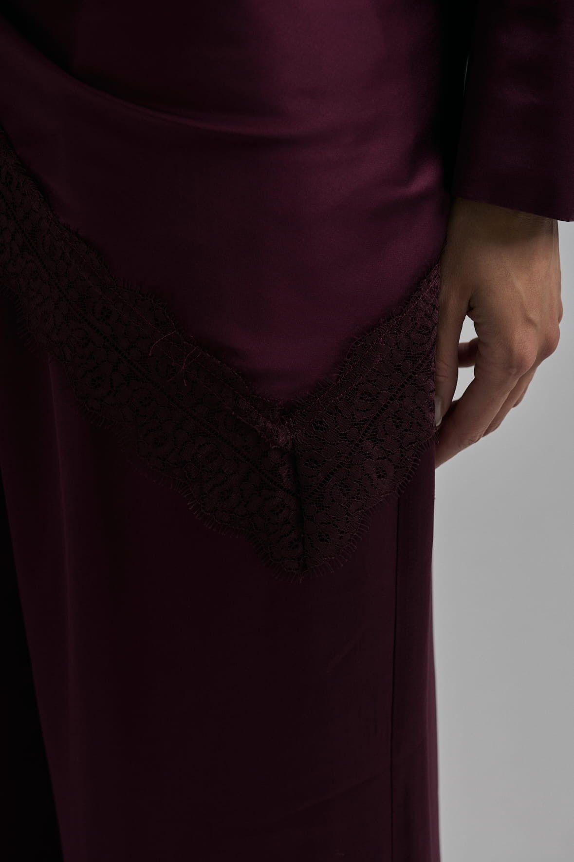 Burgundy Chloe scarf image 2