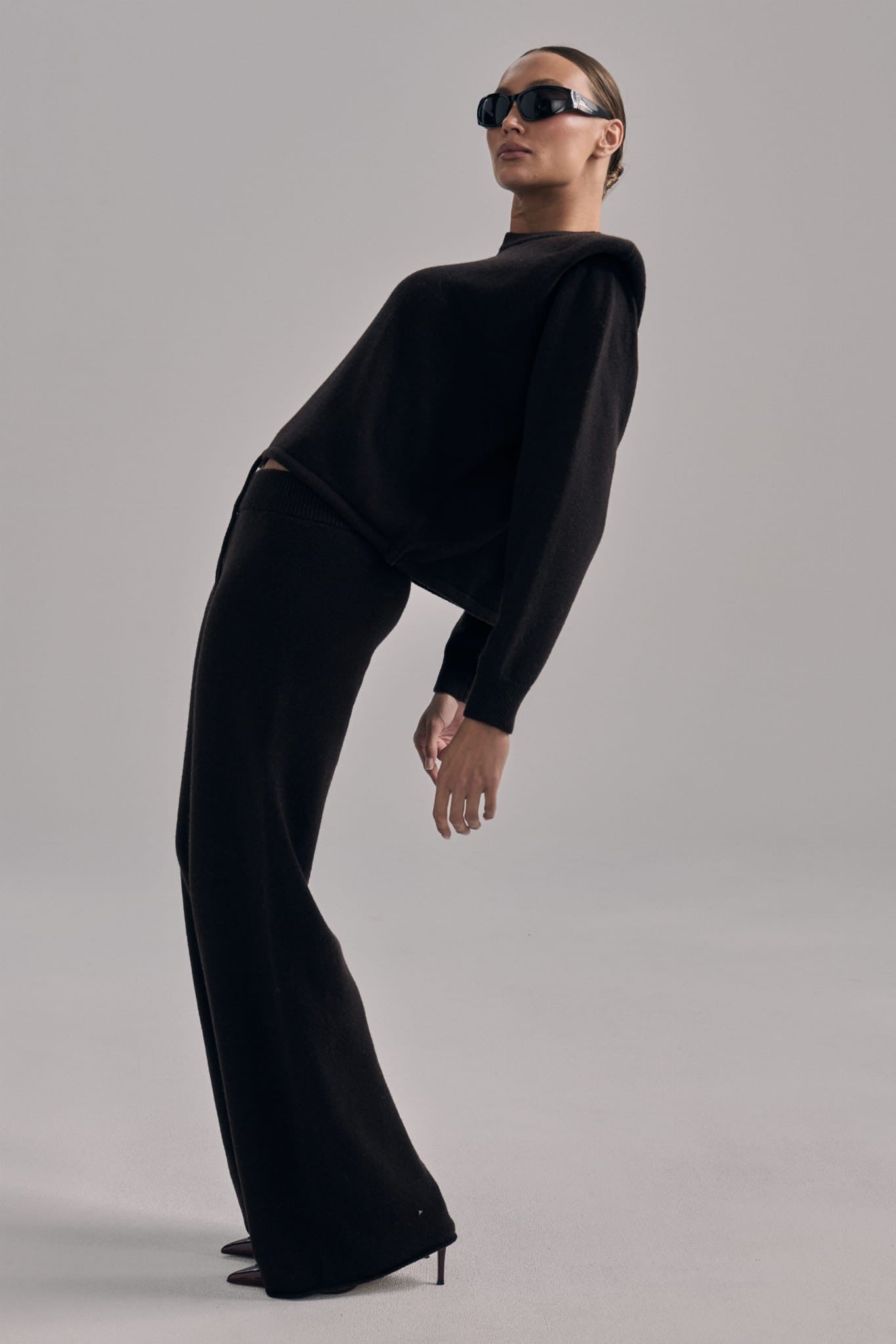 Dark chocolate Gaya sweater image 1