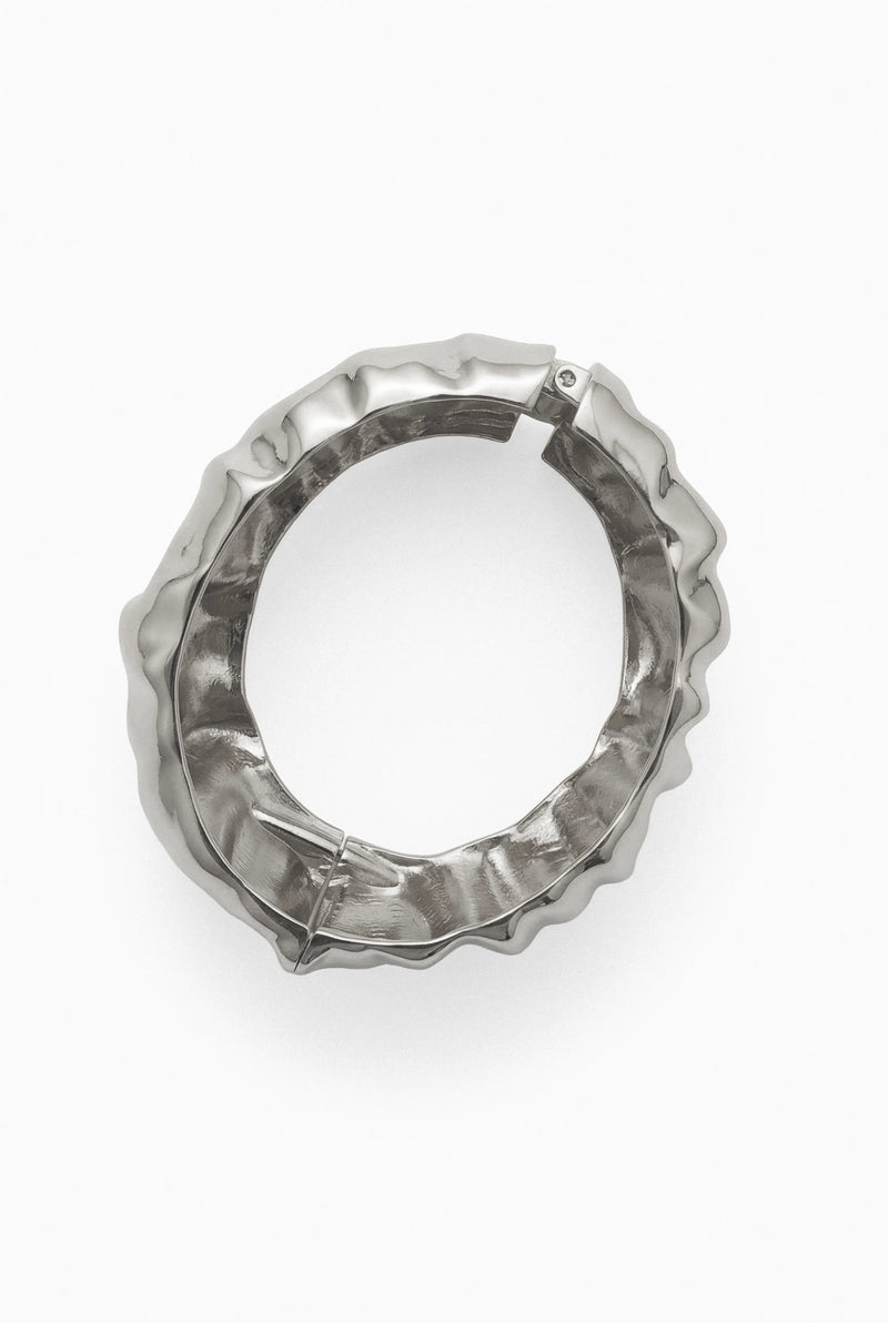 Wide band rigid bracelet