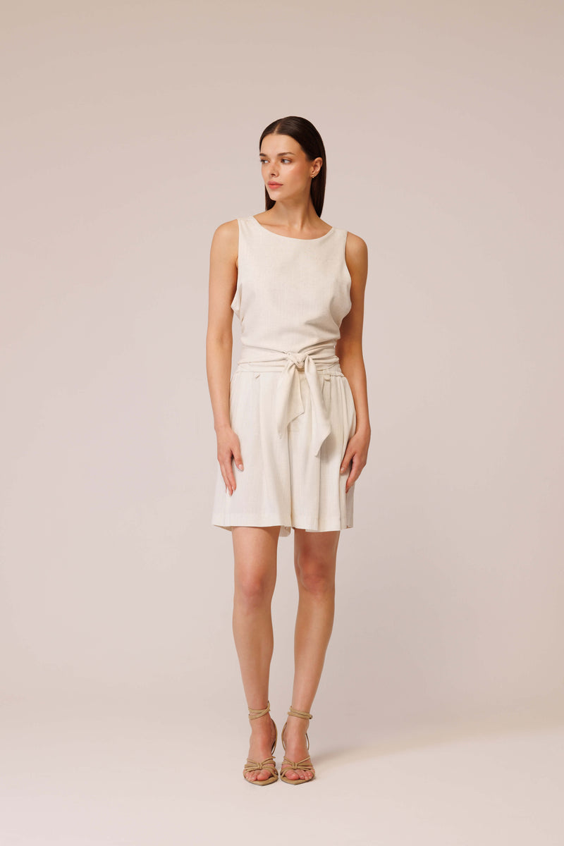 شورت برمودا من الكتان