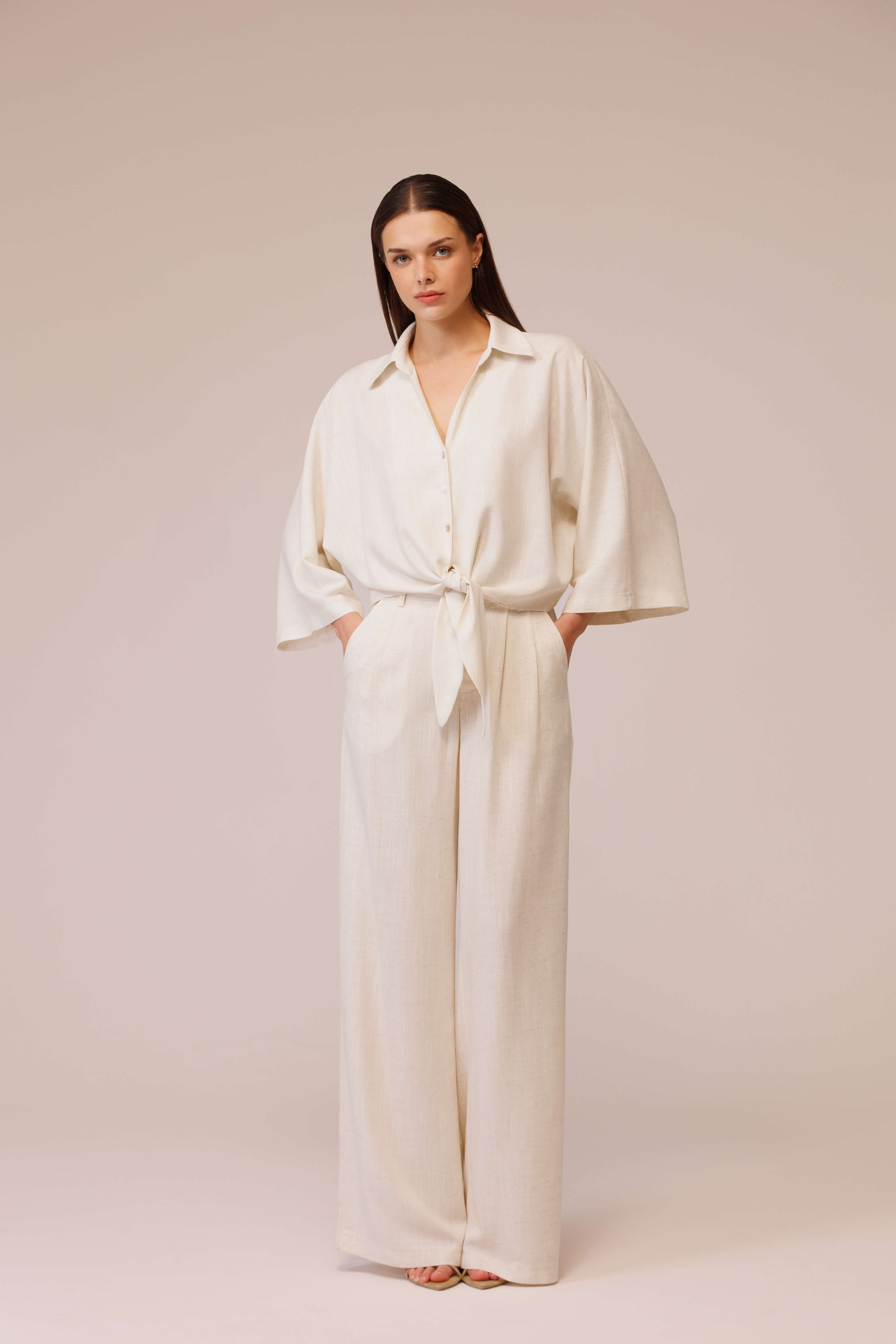 بنطلون بالازو من الكتان