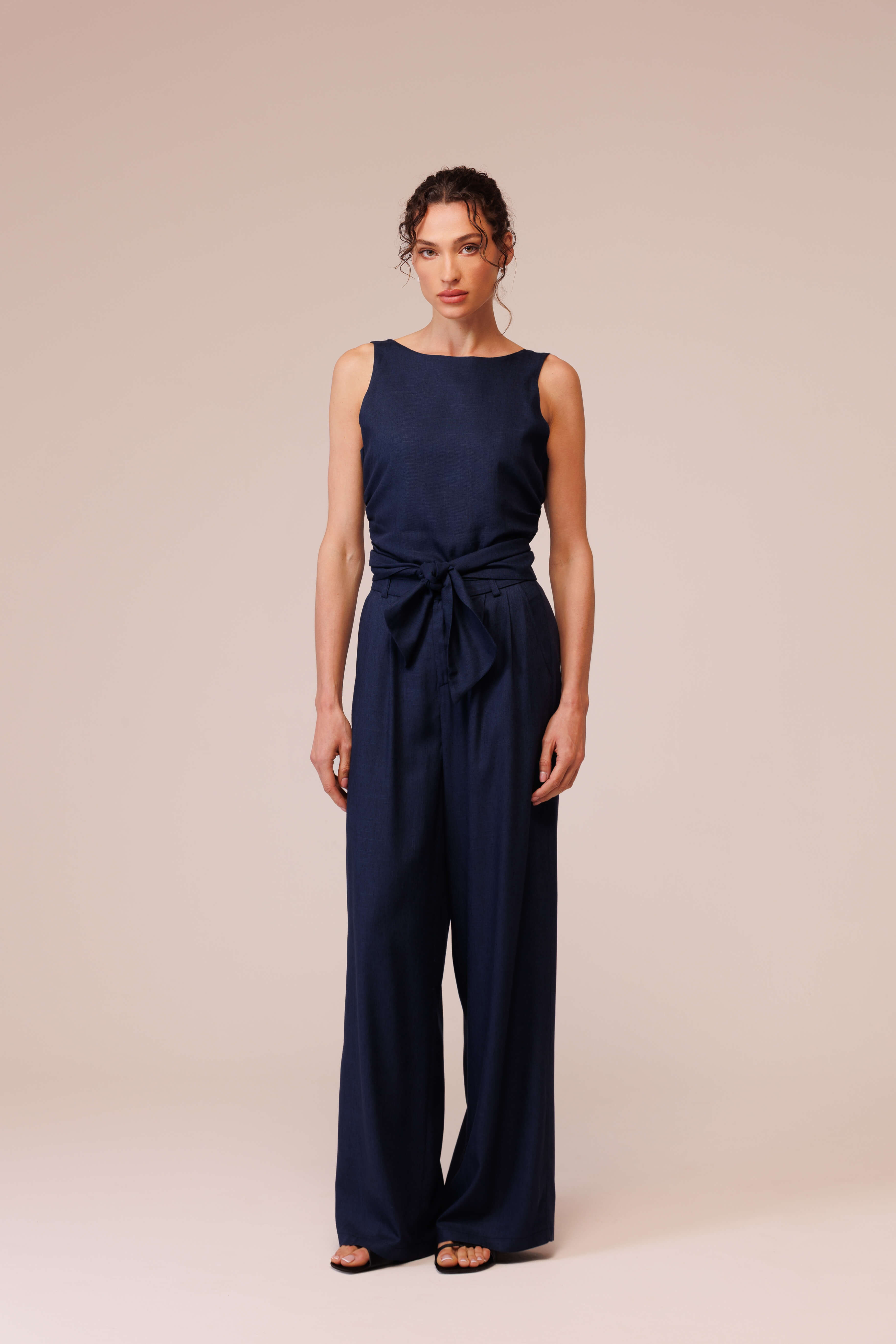 بنطلون بالازو من الكتان