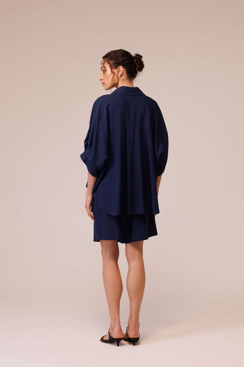 شورت برمودا من الكتان