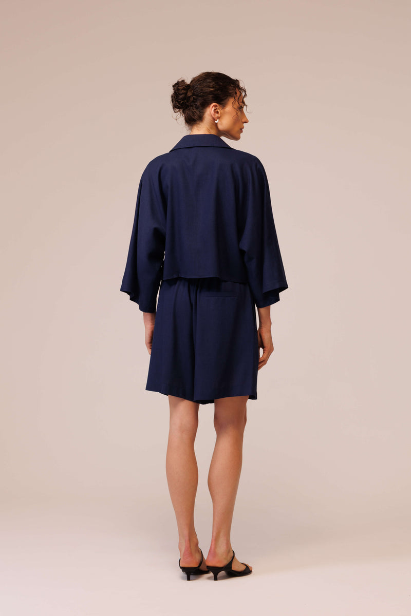 قميص كتان قصير برباط