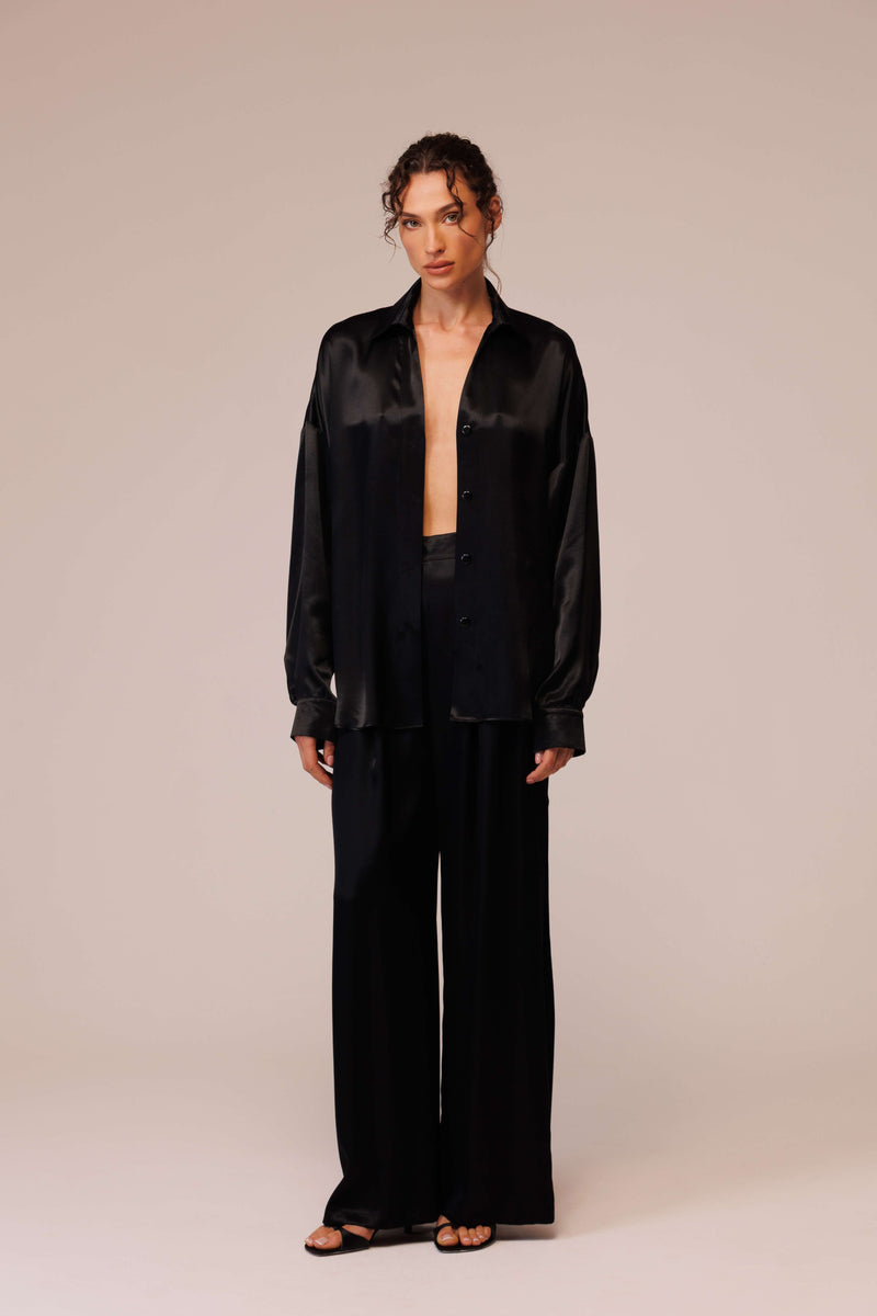 قميص ساتان فضفاض