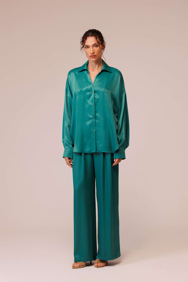 قميص ساتان فضفاض