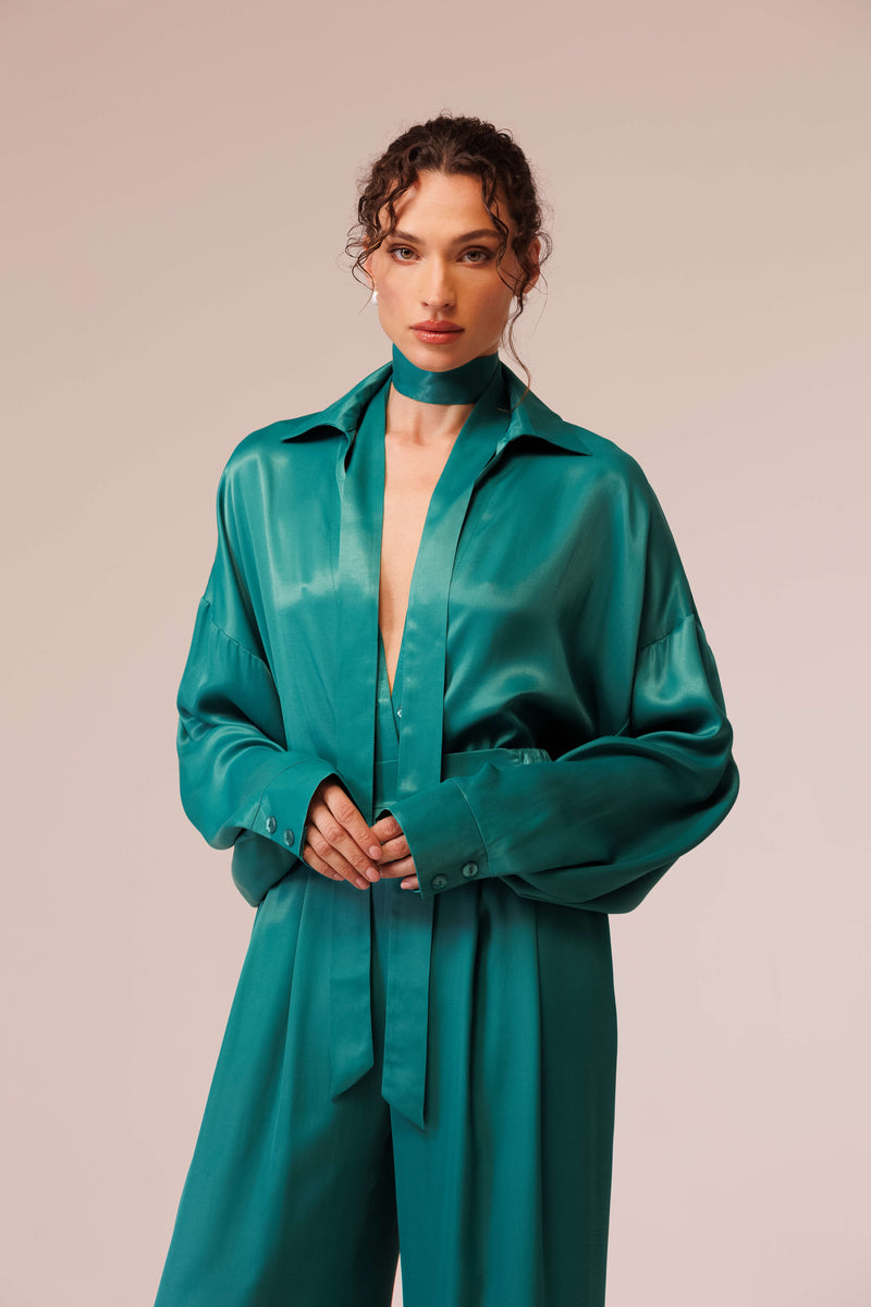 قميص ساتان فضفاض