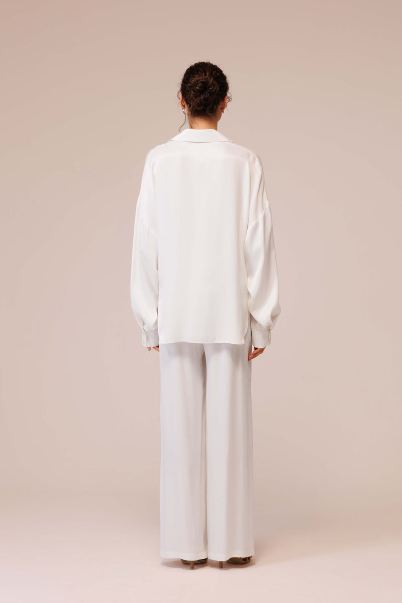 قميص ساتان فضفاض