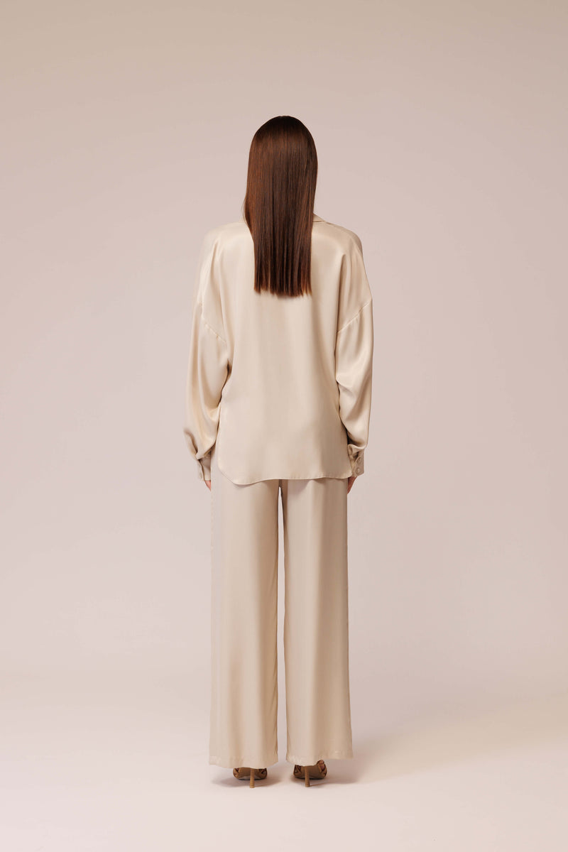 قميص ساتان فضفاض