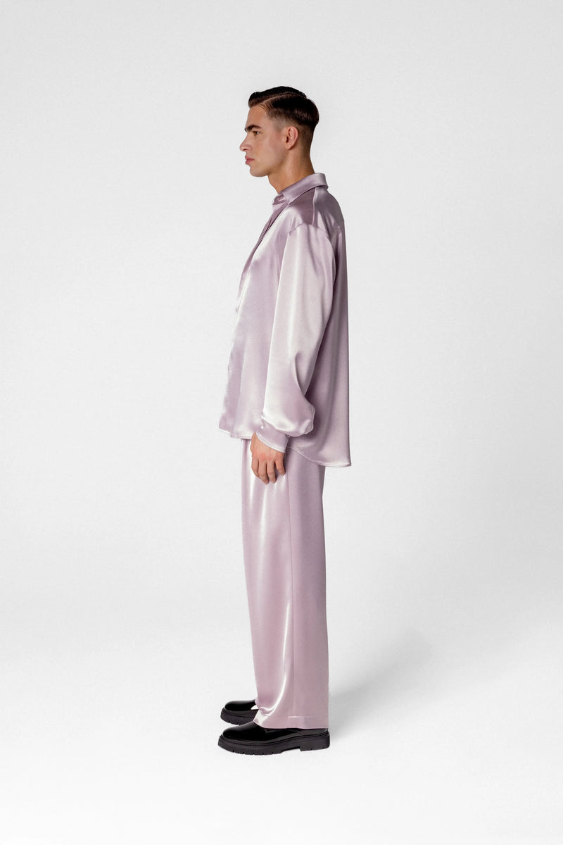 Men’s satin shirt with concealed fastening
