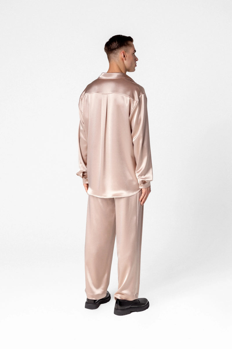 Men’s satin shirt with concealed fastening