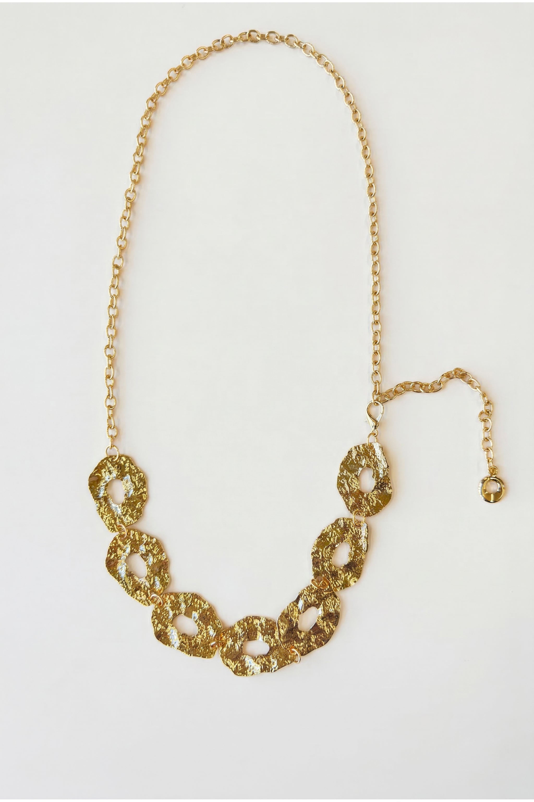Oval link chain belt in gold